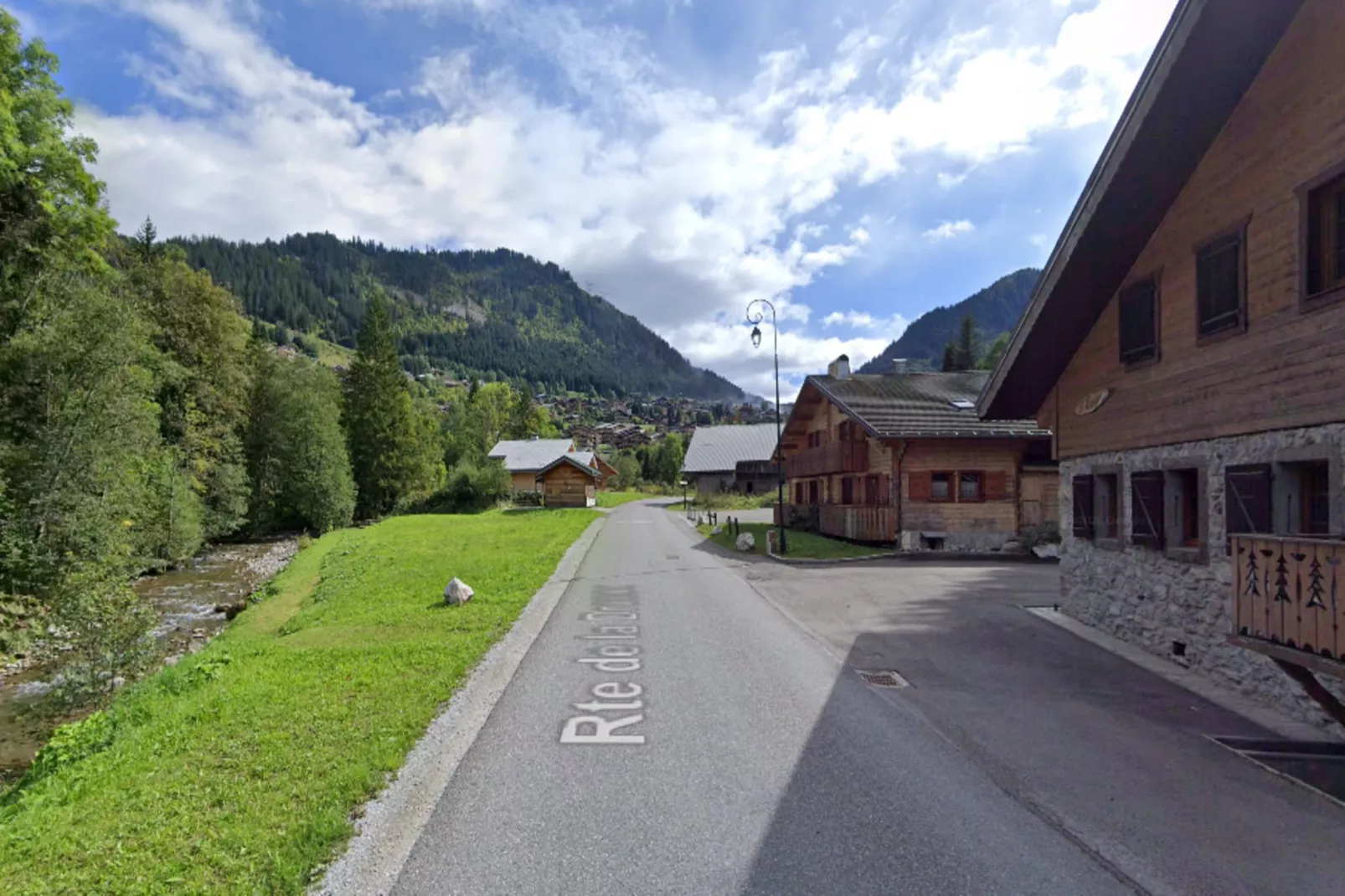 Chalet Des Freinets-Buitenkant zomer