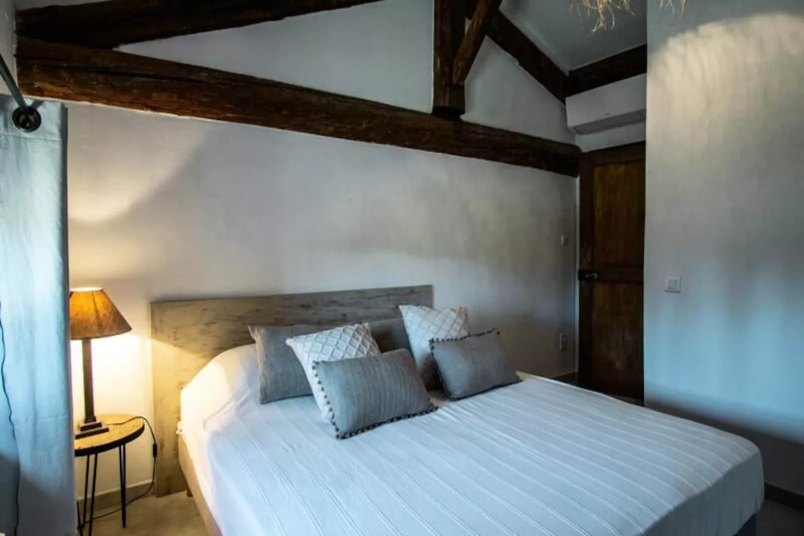 Mas Sylvie - Isle-sur-la-sorgue-Image-tags.