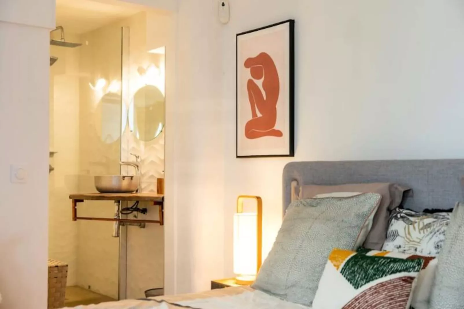 Villa Summer Forever-Image-tags.