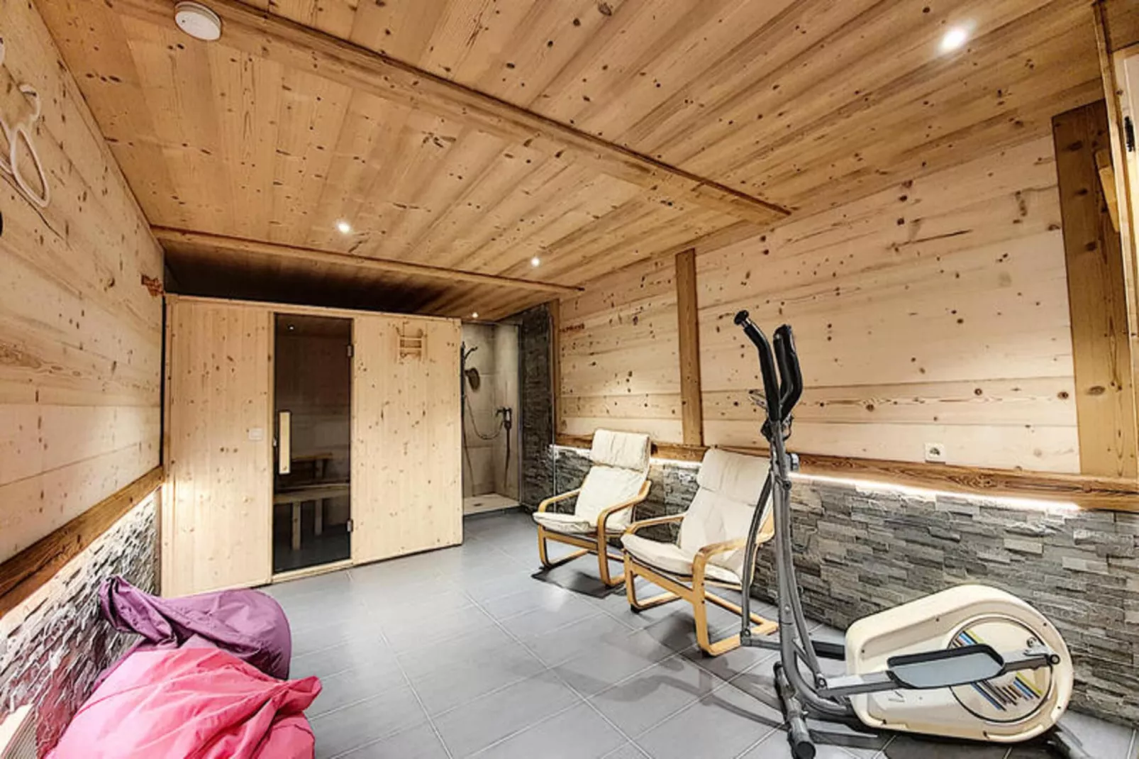 Chalets à Morzine-Sportzaal