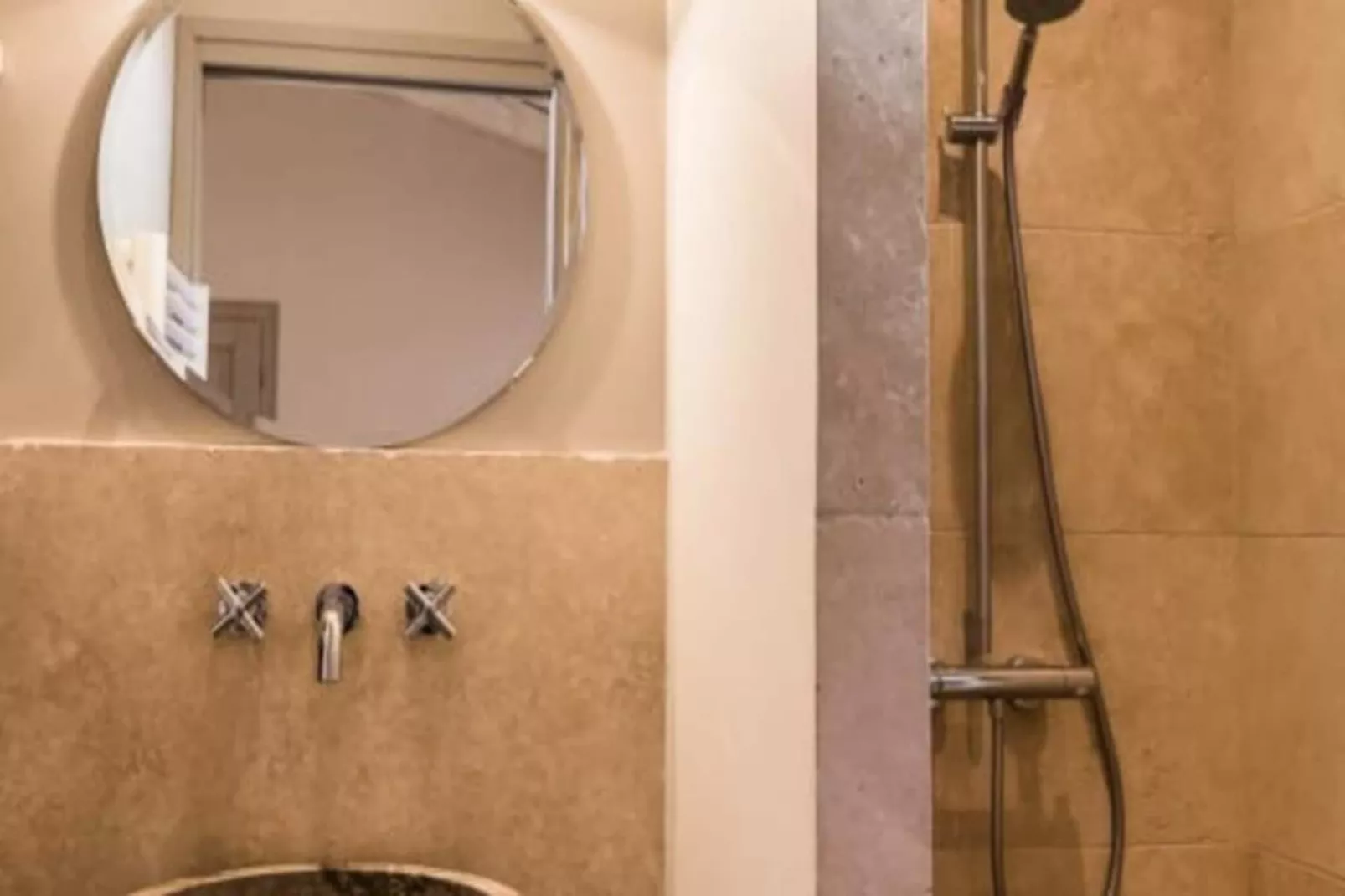 Bastide Blanche : Votre &eacute;vasion En Provence-Image-tags.