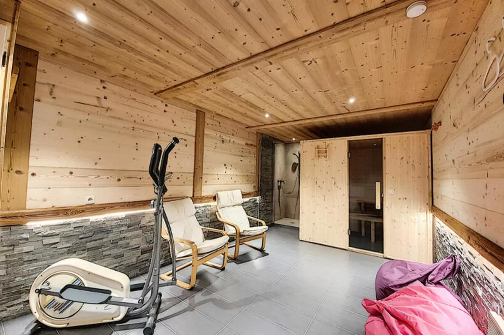 Chalets à Morzine-Sportzaal