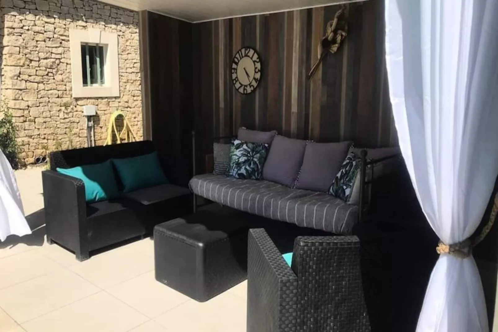 84a - "mas D'elise", Magnifique Villa Avec Piscine Au C&oelig;ur Du Luberon-Image-tags.