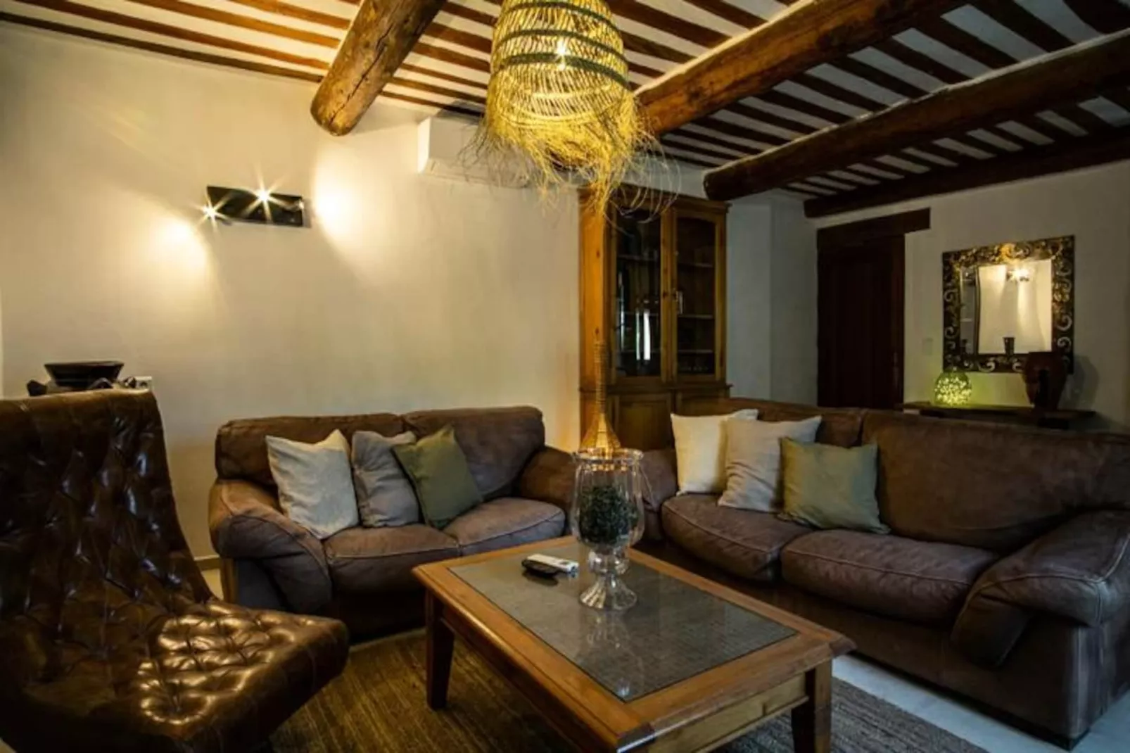 Mas Sylvie - Isle-sur-la-sorgue-Image-tags.