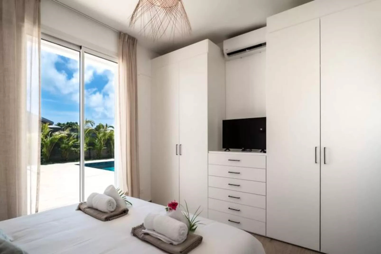 Villa Soleone-Image-tags.