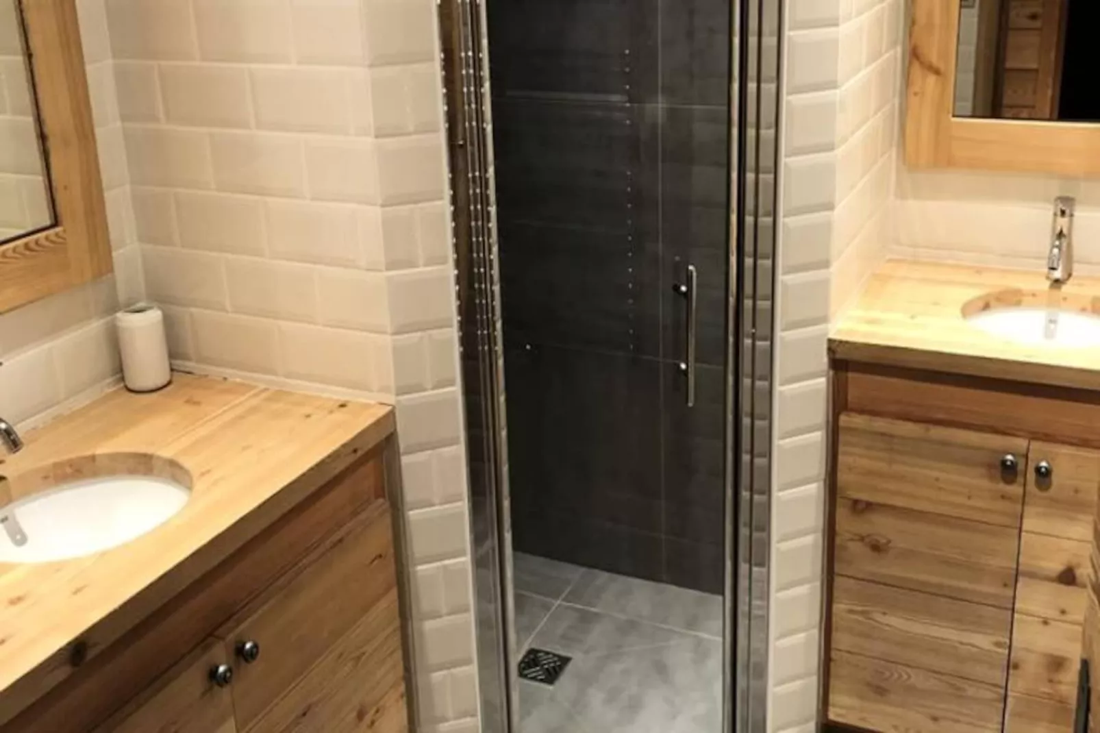 Chalet Pic Bayle-Image-tags.