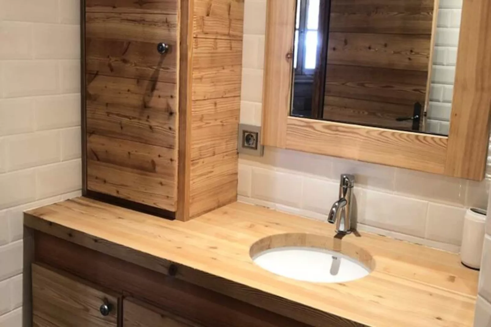 Chalet Pic Bayle-Image-tags.