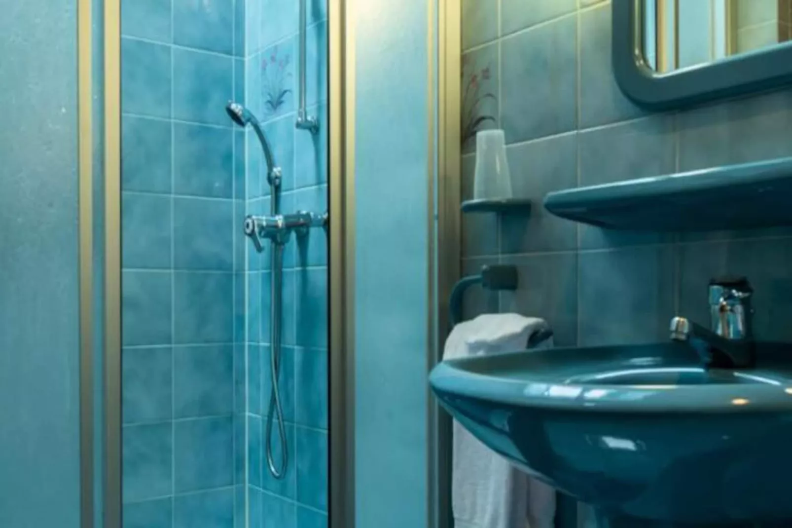 Gîte de France Bon aubrac pour 12 personnes 2 épis-Image-tags.