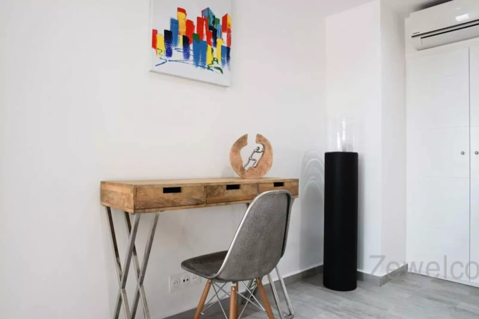 Villa Sea Side-Image-tags.