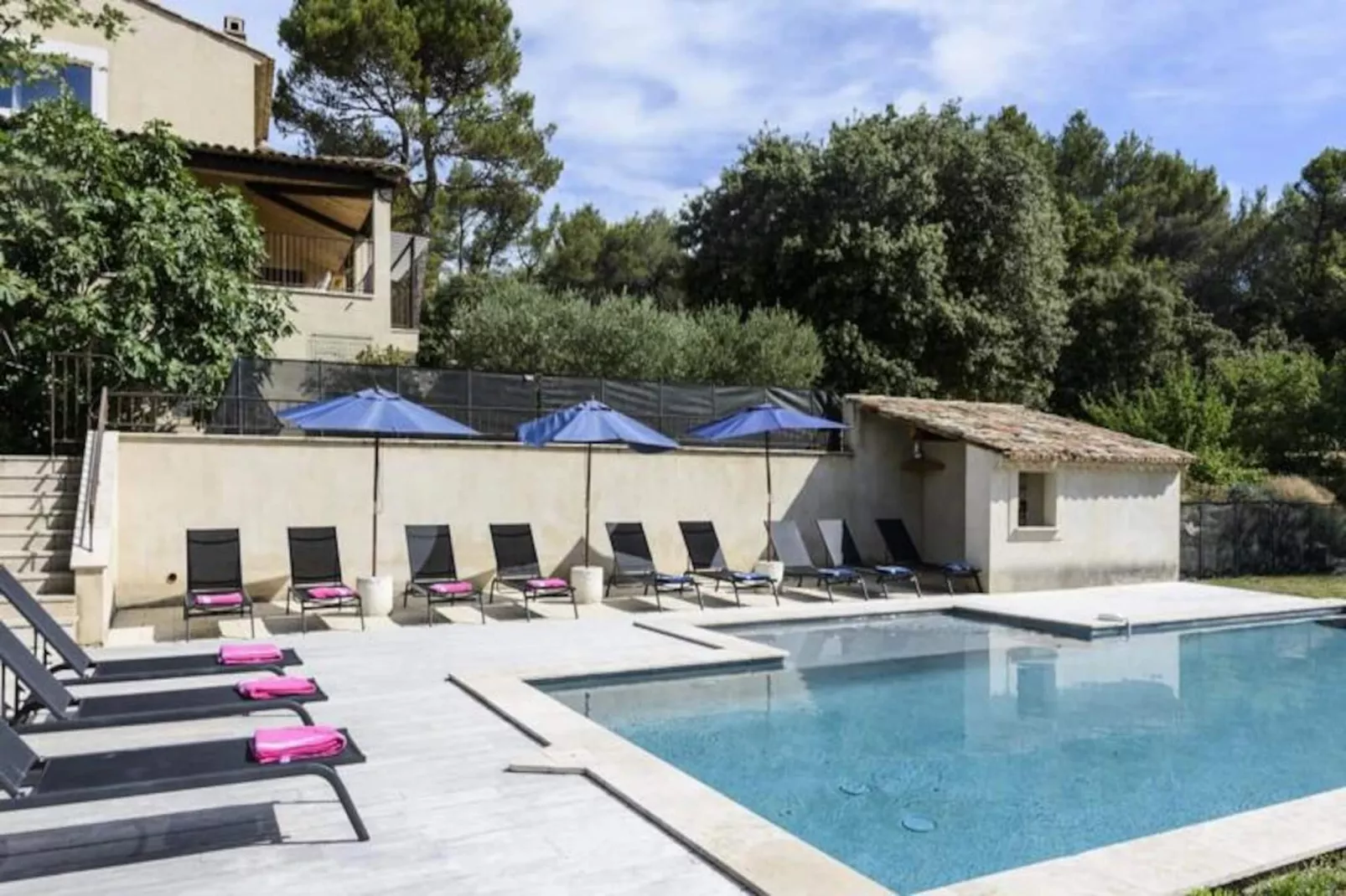 Les Gardis, Votre Refuge Id&eacute;al En Provence.-Image-tags.