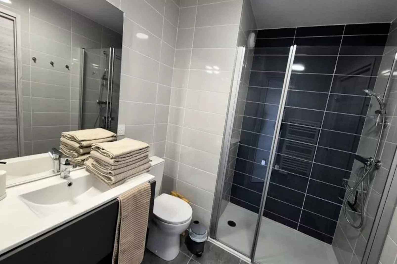 Spacieux Appartement Au Pied Des Pistes-Image-tags.