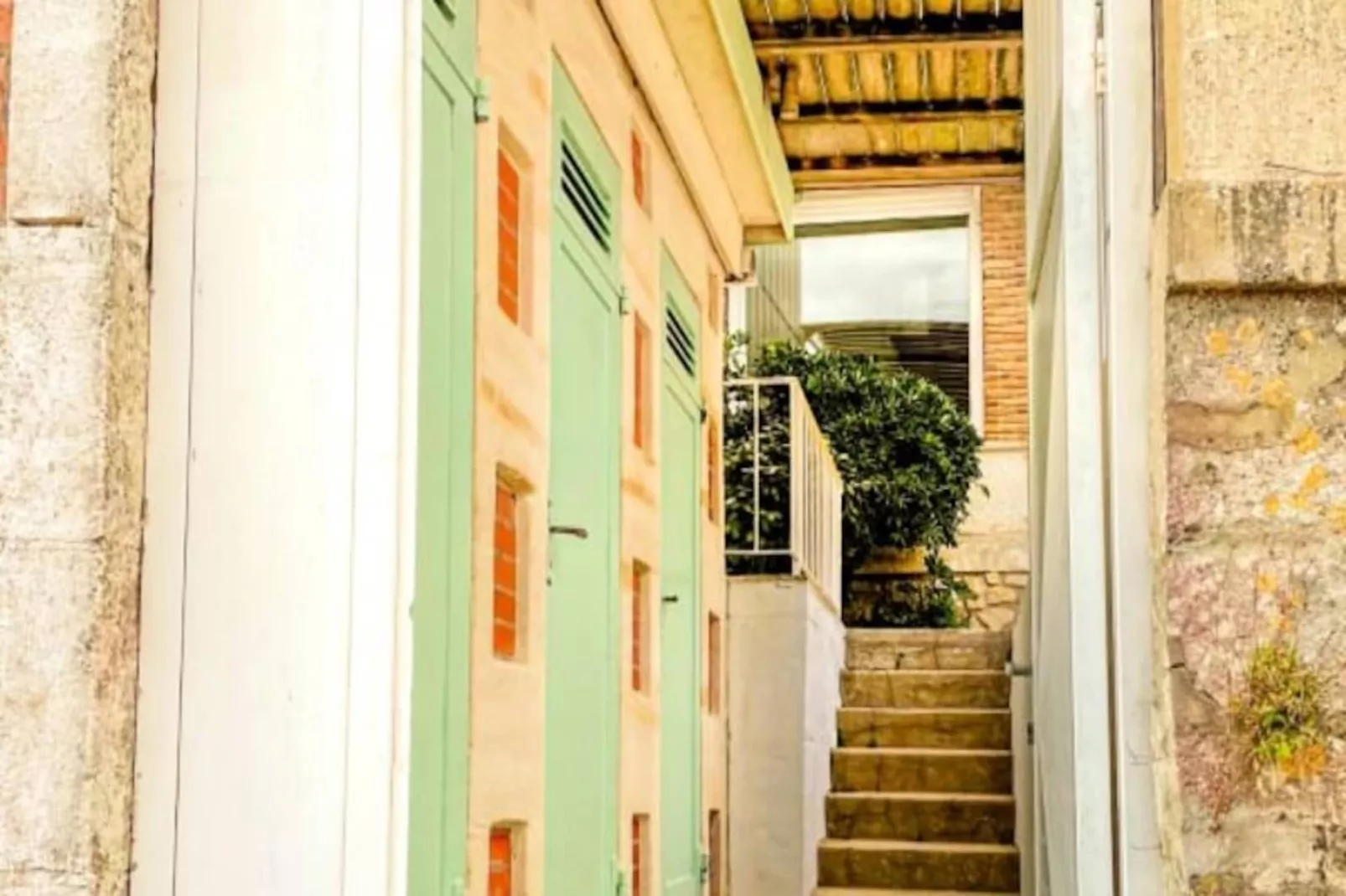 Somptueuse Demeure Arcachonnaise De Caract&egrave;re Avec Acc&egrave;s Direct &agrave; La Plage-Image-tags.