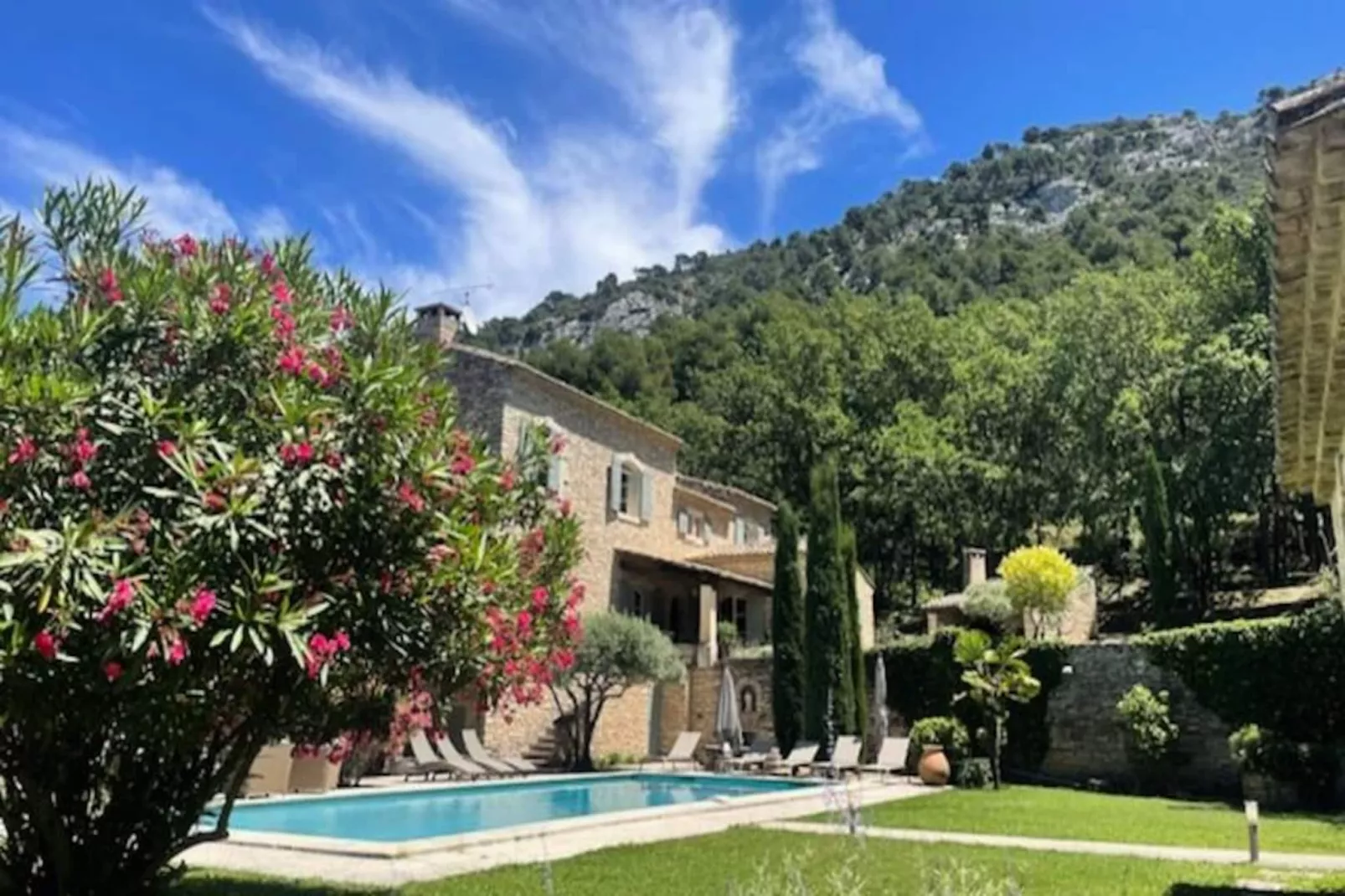 Propri&eacute;t&eacute; D'exception Au Coeur Du Luberon-Image-tags.