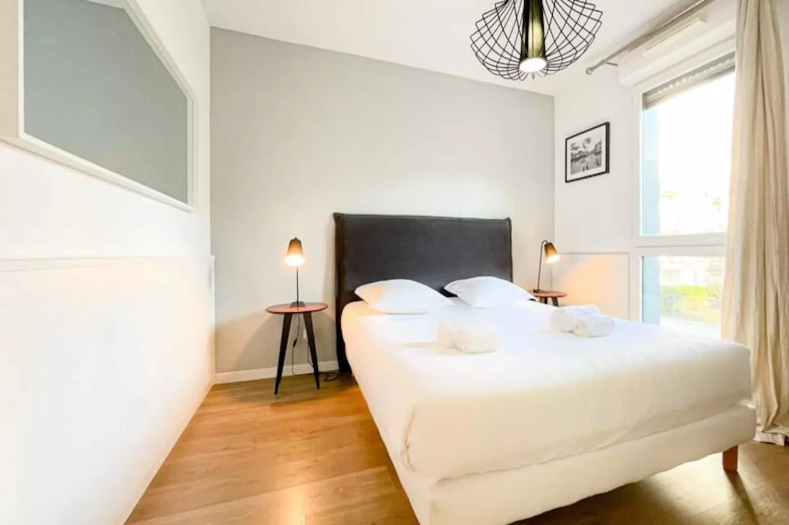 Appartement Rayonnant Et Moderne Tr&egrave;s Bien Situ&eacute;, Proche De La Cit&eacute; Du Vin-Image-tags.