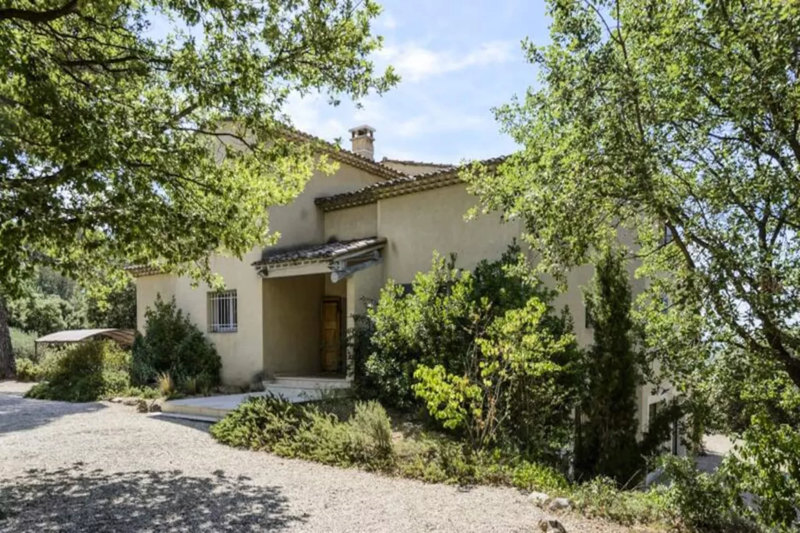 Les Gardis, Votre Refuge Id&eacute;al En Provence.-Image-tags.