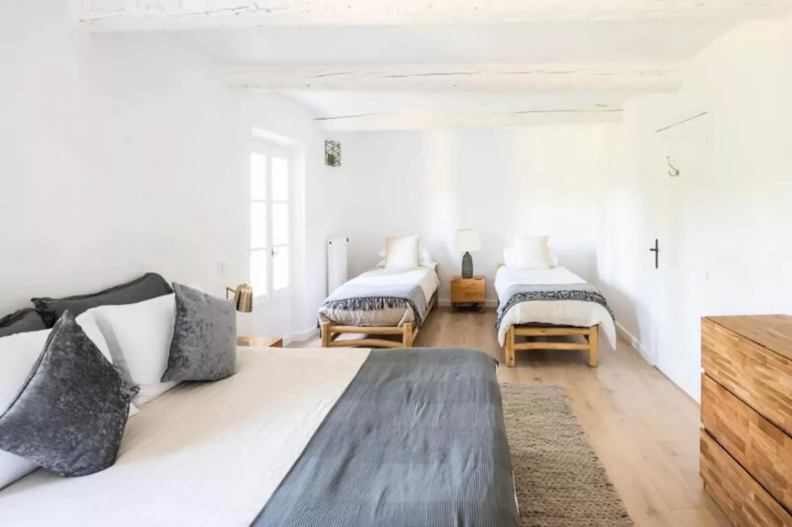 Villa Les Saffres, Somptueux Mas &agrave; Malaucene-Image-tags.