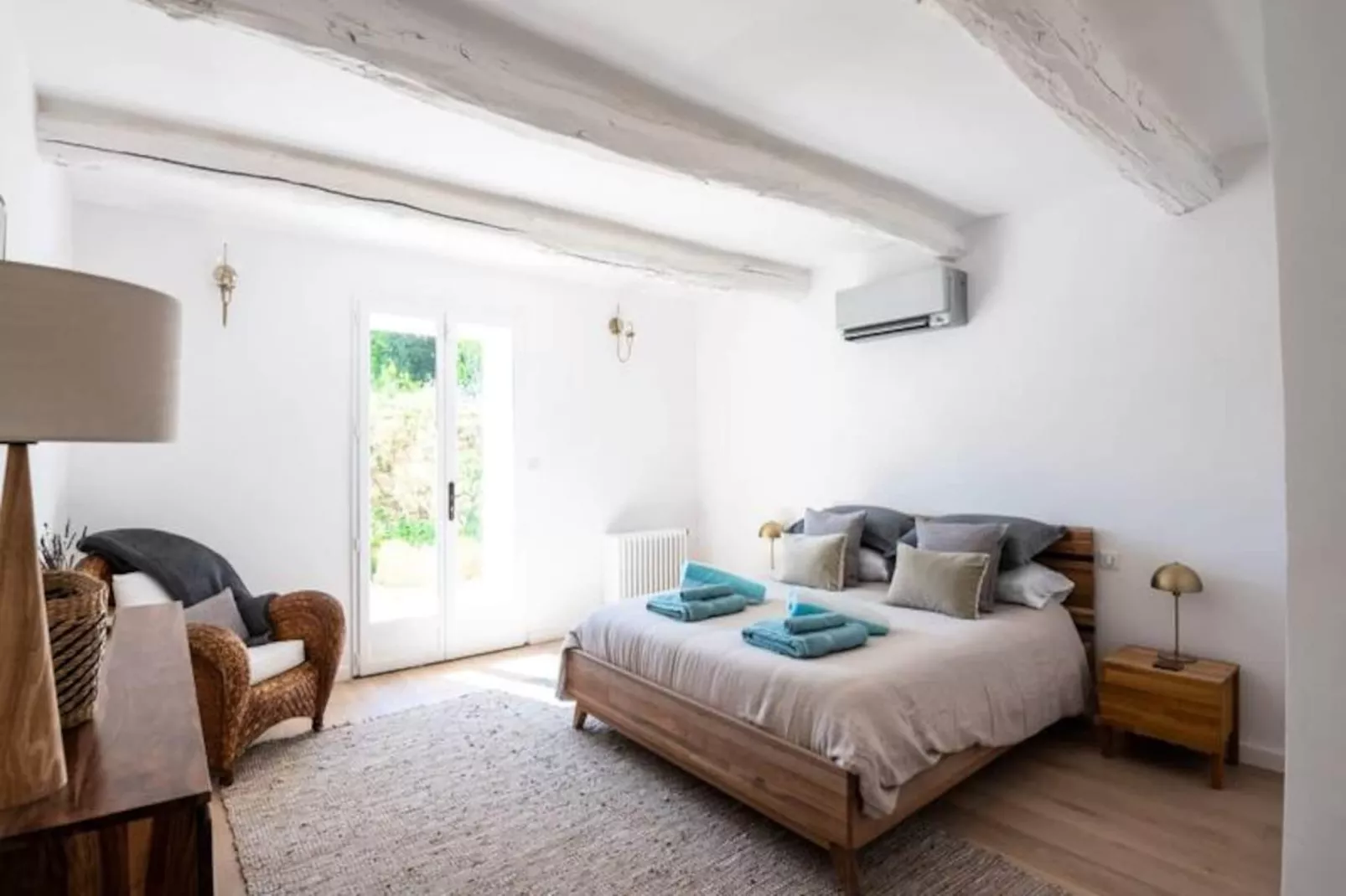 Villa Les Saffres, Somptueux Mas &agrave; Malaucene-Image-tags.