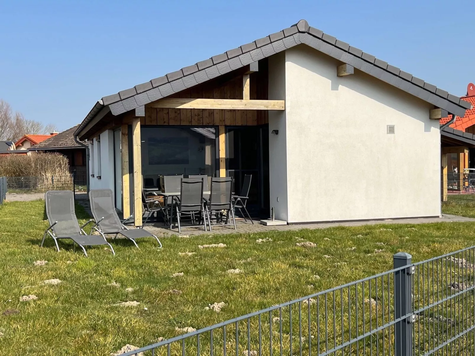 N4 Haus in Nordseenähe mit Terrasse und Garten