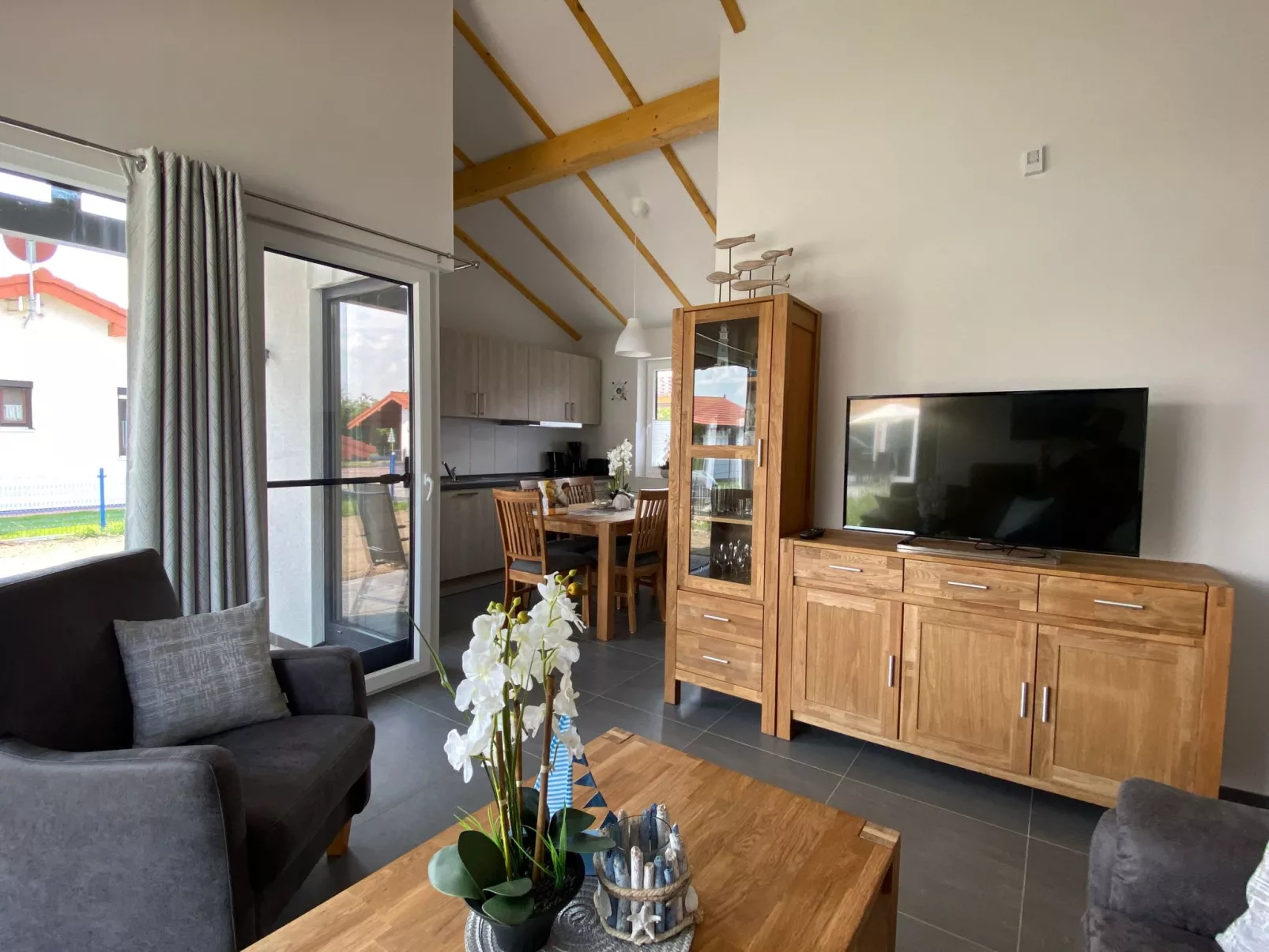 N11 Ferienhaus mit Garten in Eckwarderhörne