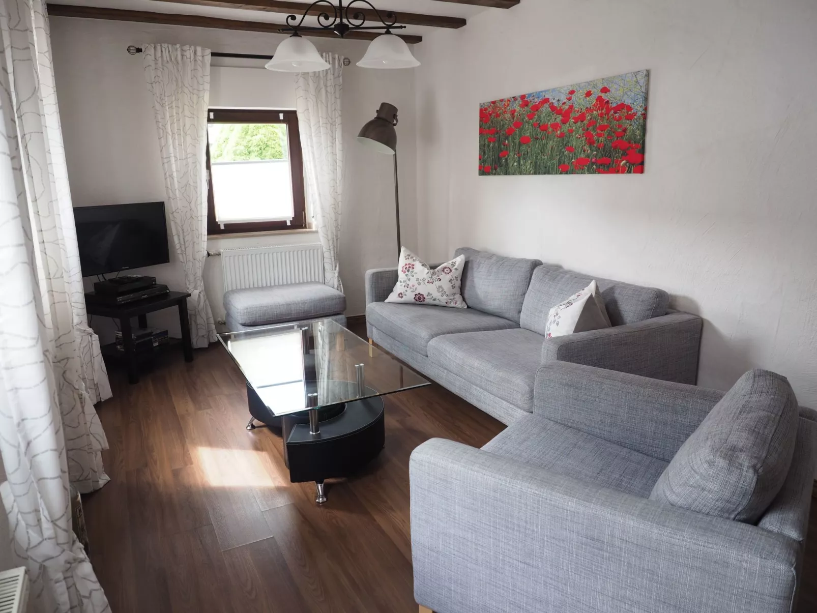 Hochwertige Ferienwohnung mit Terrasse und Garten