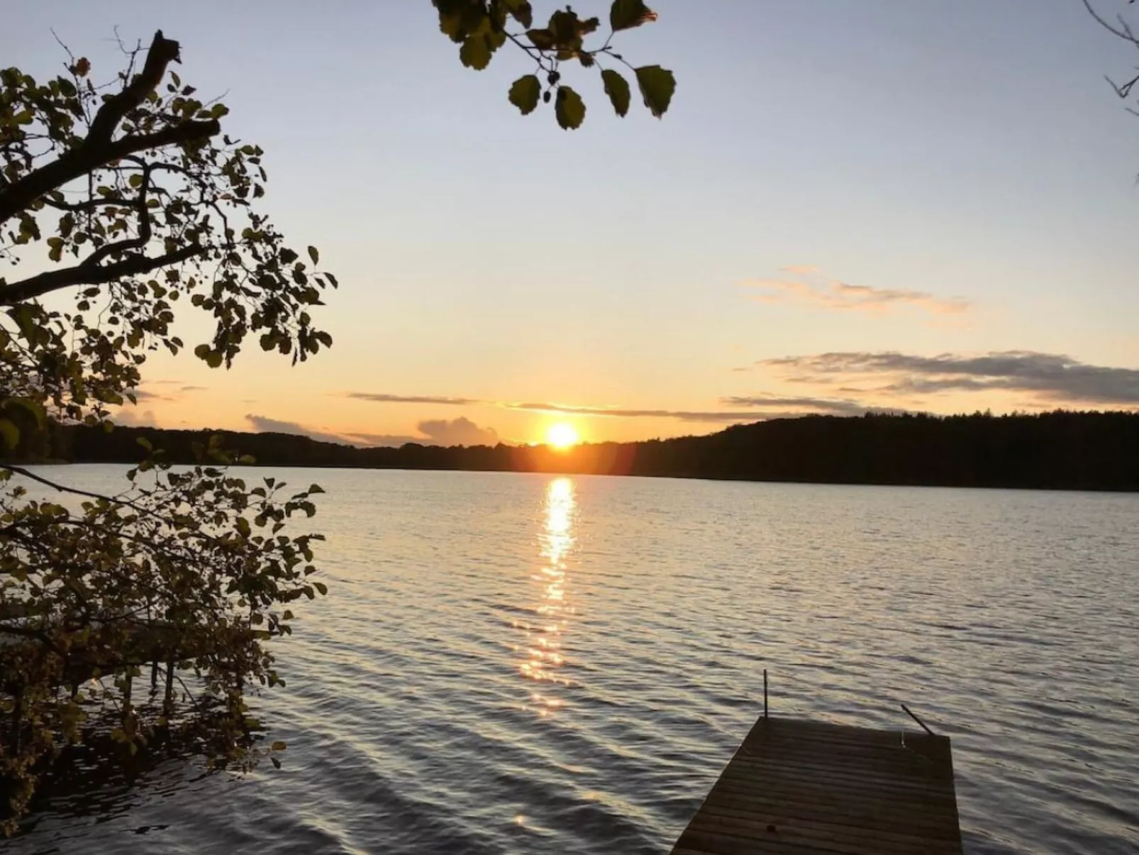 Reetdach Ferienhaus am Lübbesee Sauna Bootsteg neu
