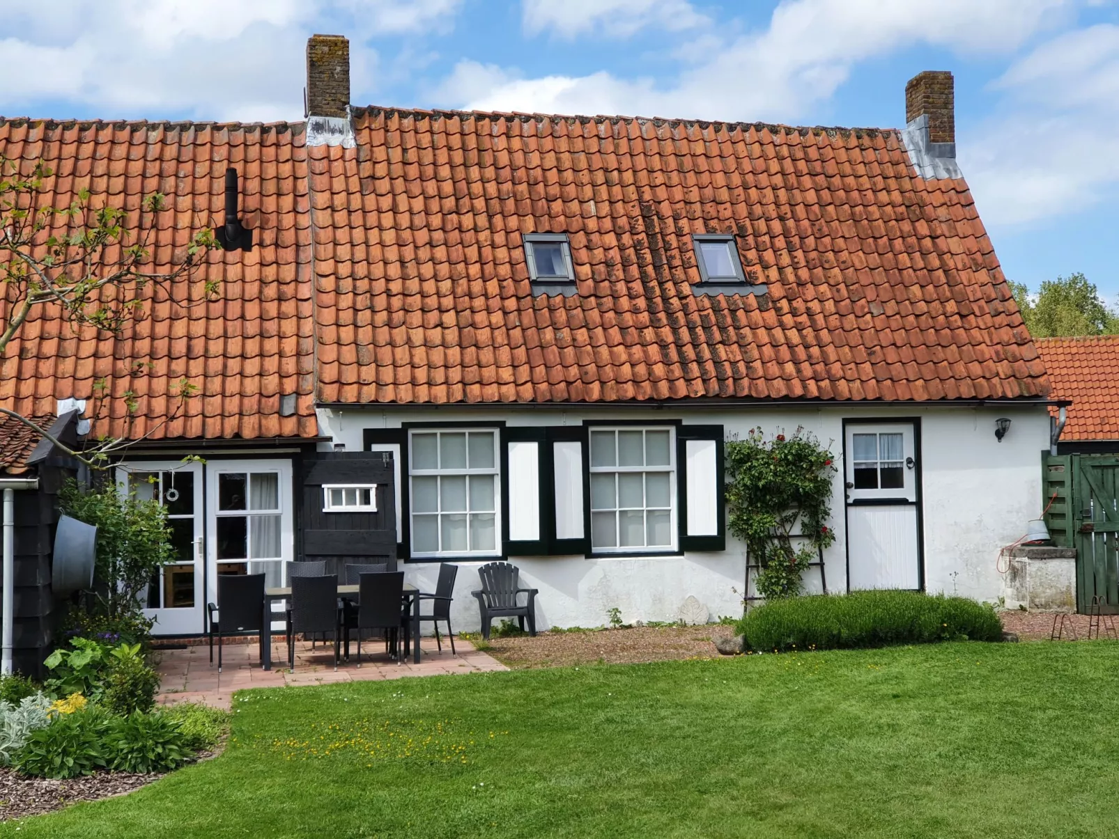 Charmantes Ferienhaus in Gapinge mit Großem Garten