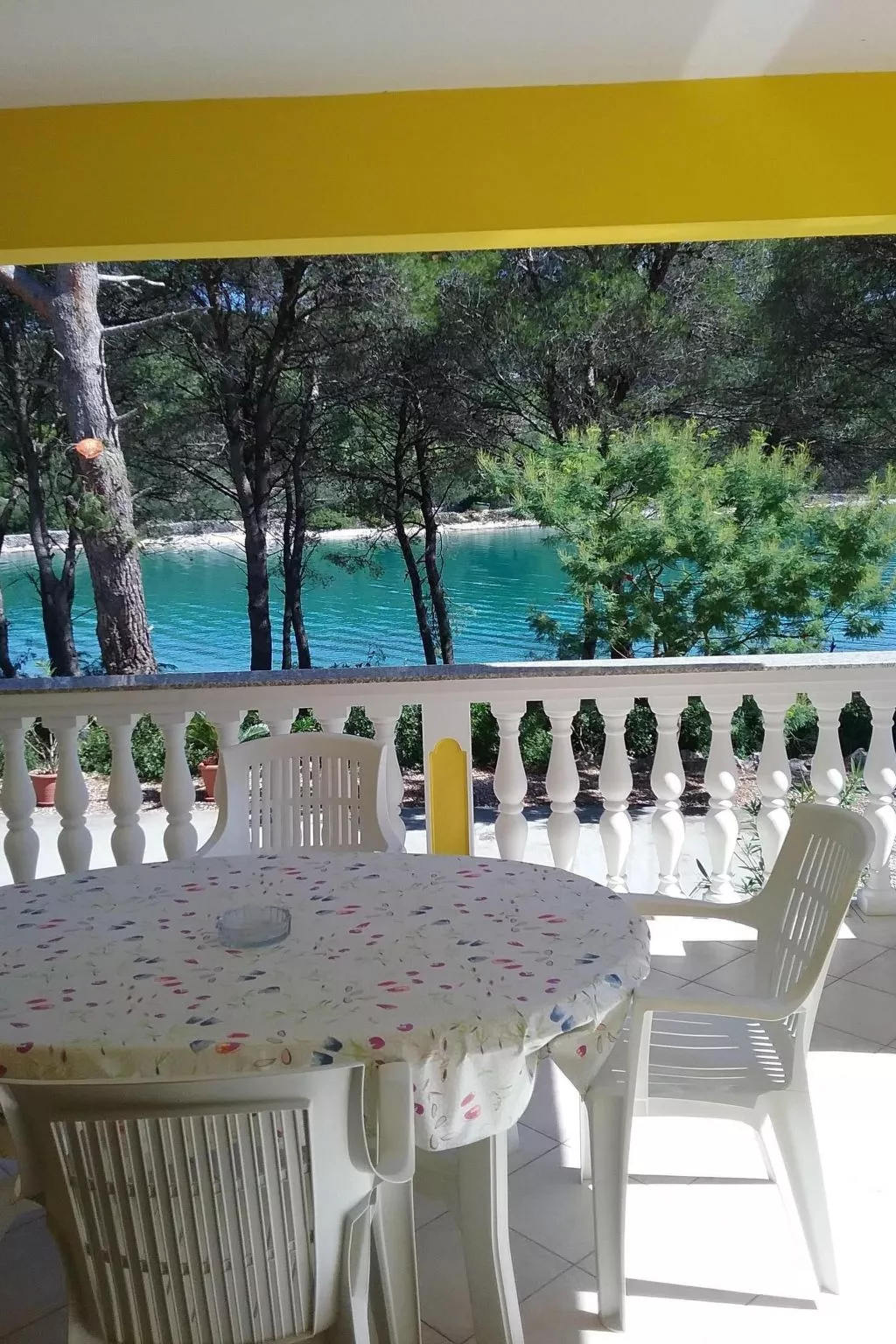 Mit Terrasse am Meer