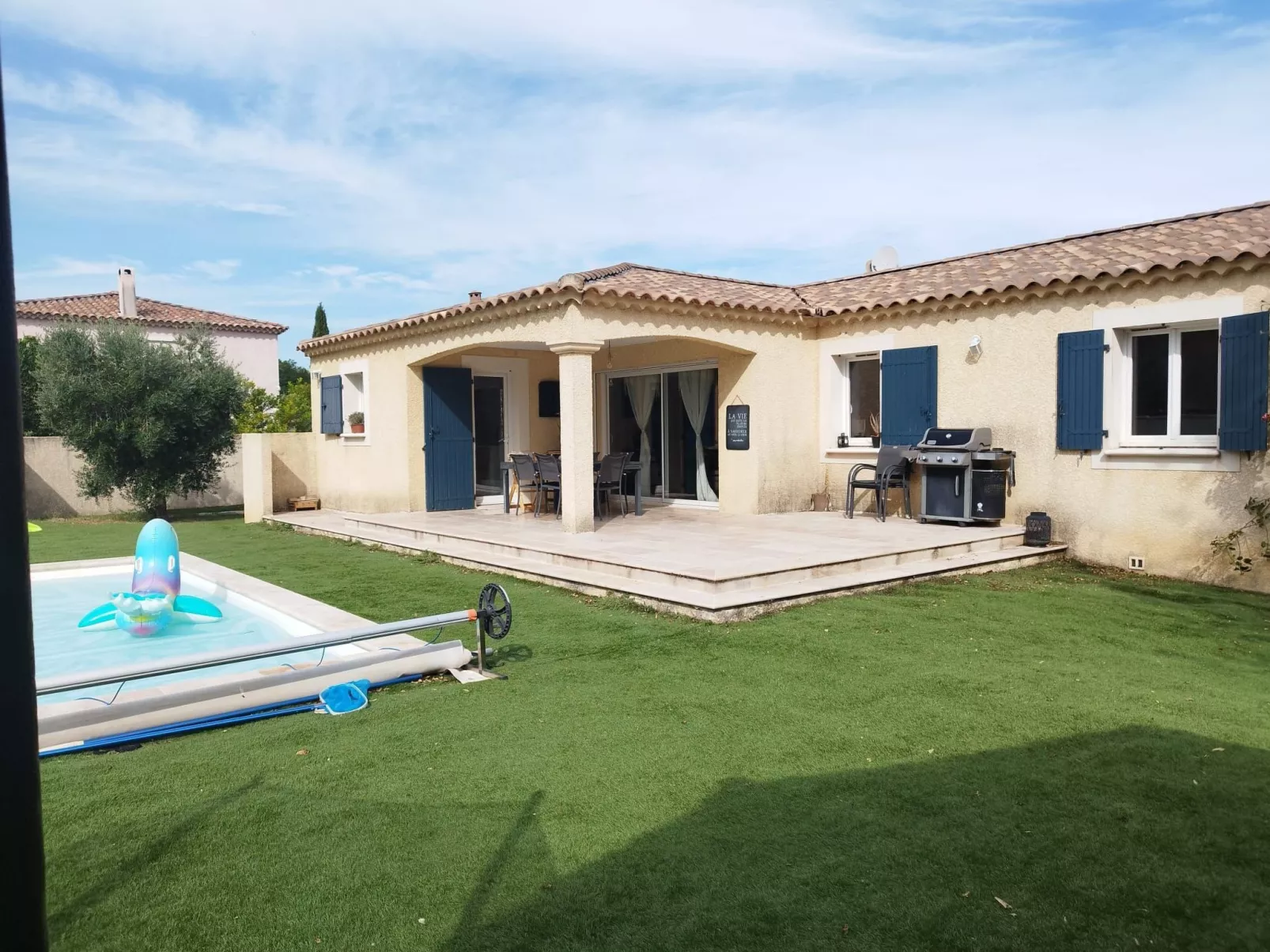 Charmantes Haus mit Pool und Garten