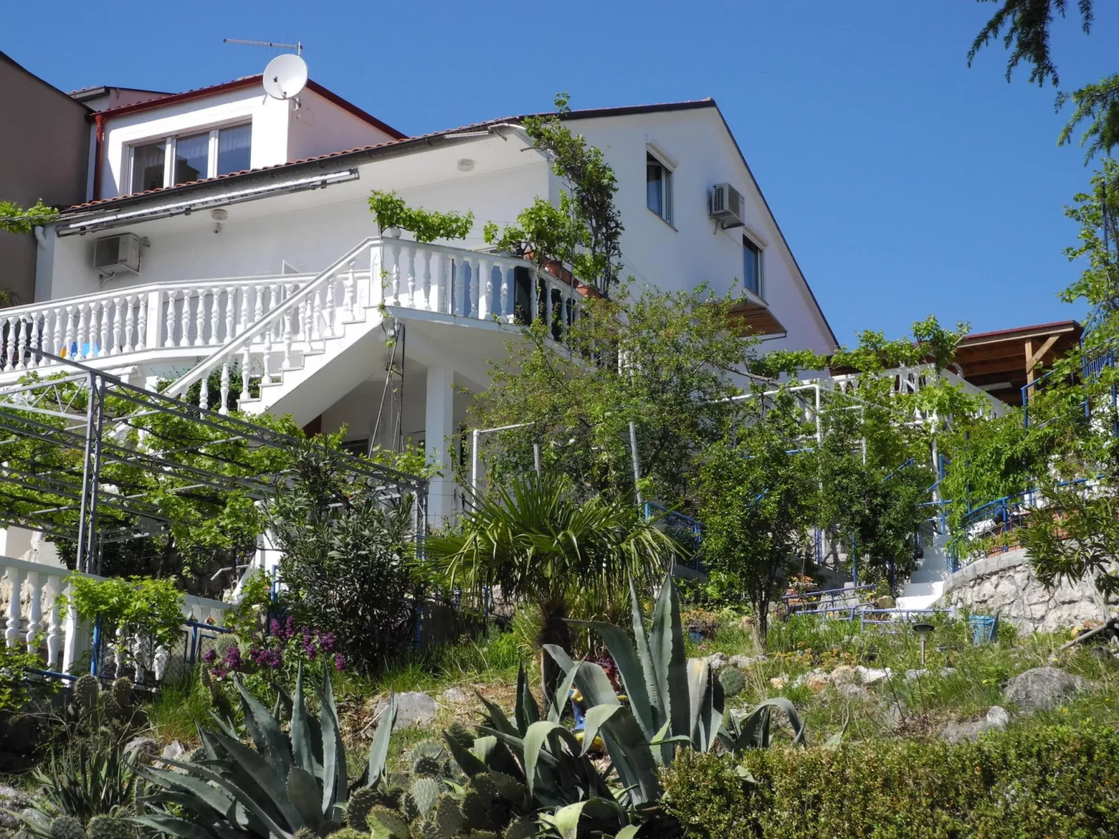 Wohnung 70m vom Strand entfernt, mit AC und WiFi