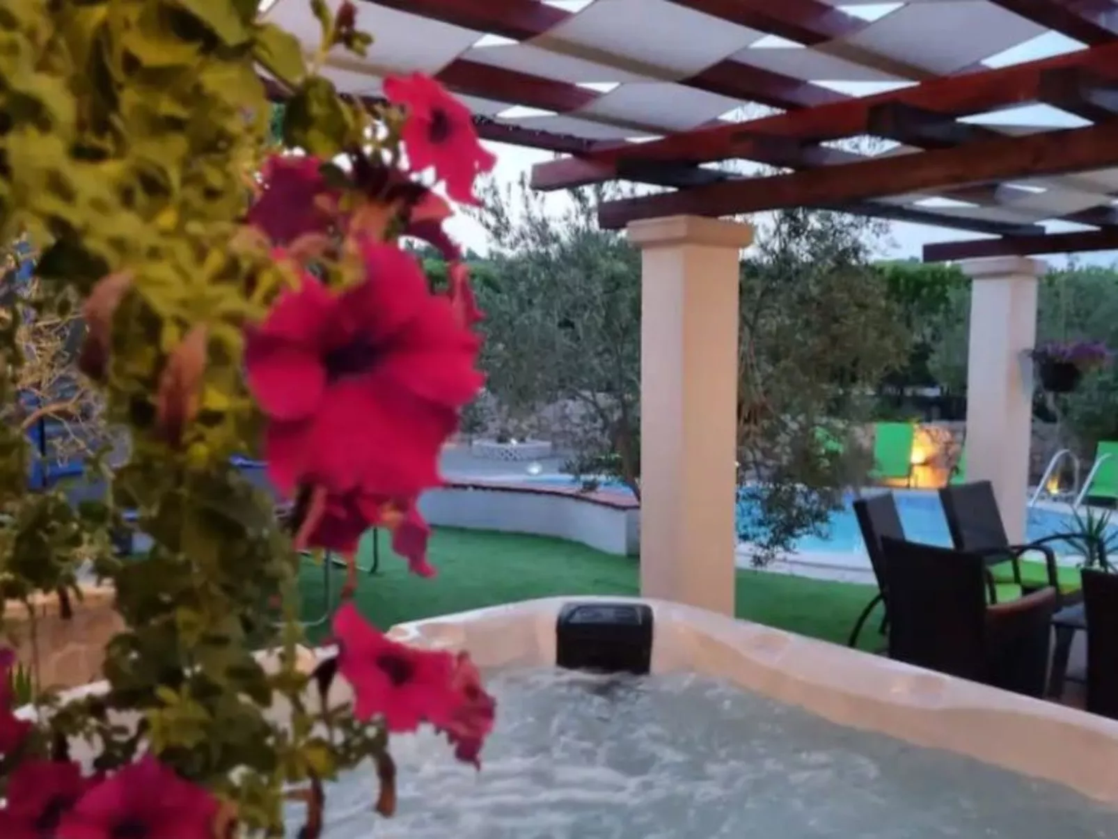 Komfortables Haus in Selca mit privatem Parkplatz