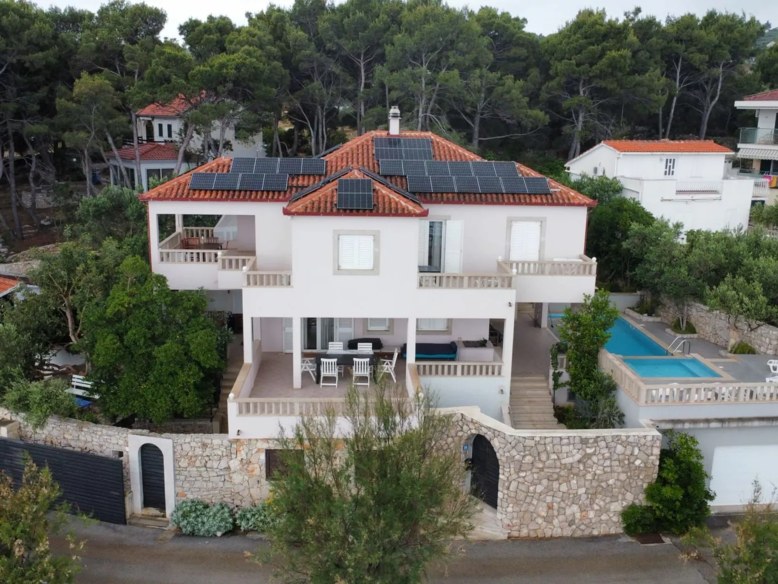 Mit beheiztem Außenpool