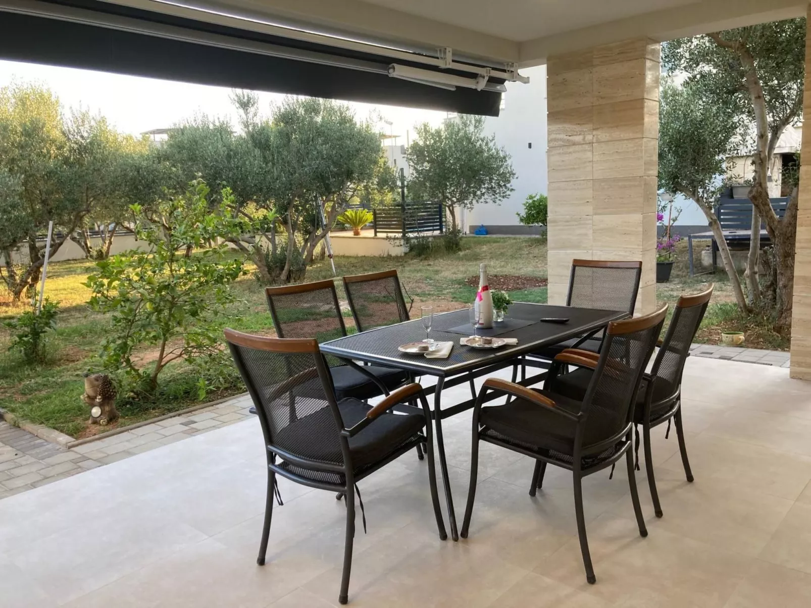 Charmante Hütte mit Grill und Garten