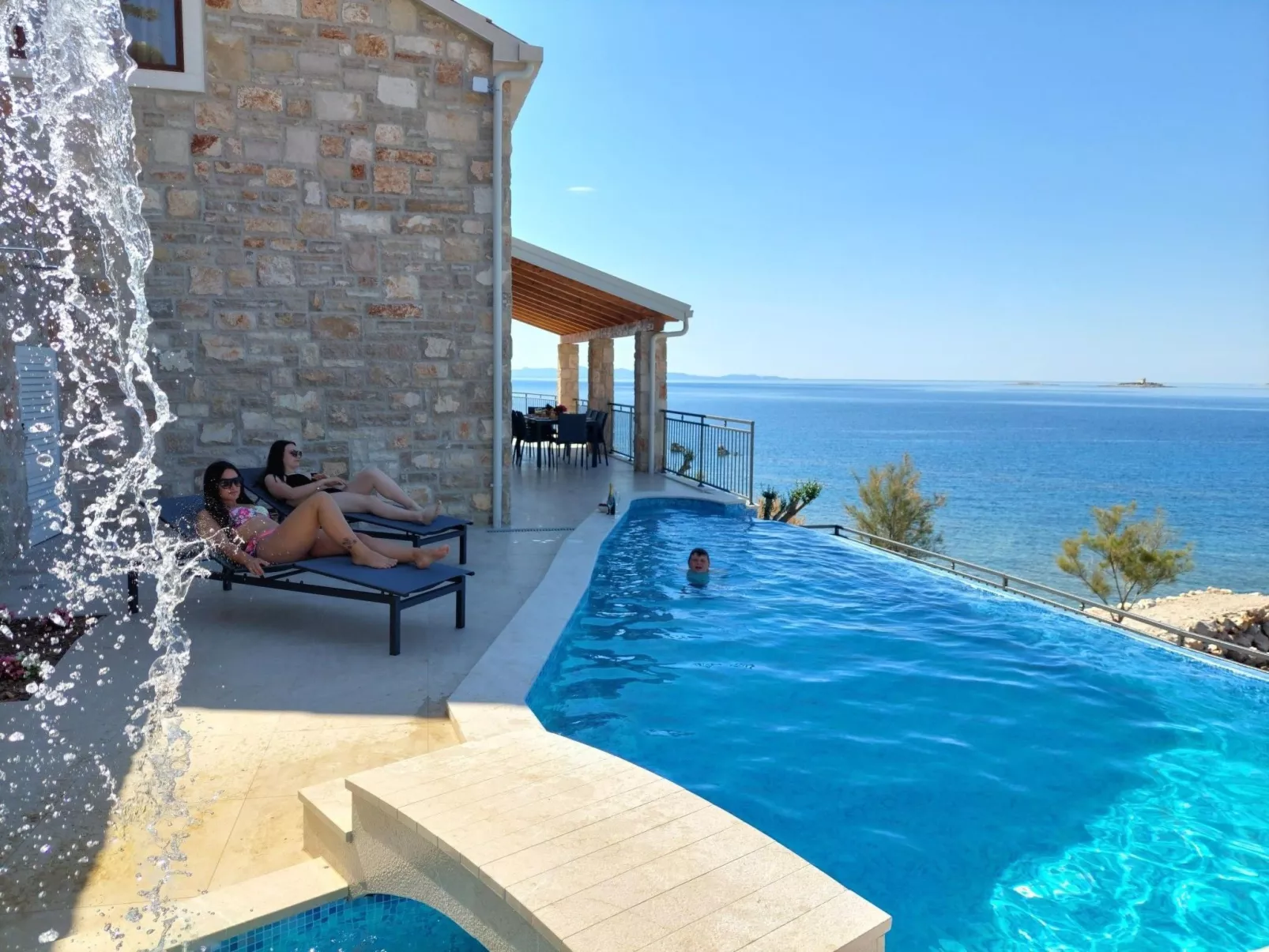 Ferienvilla "Dalmatiner" mit Infinity Pool