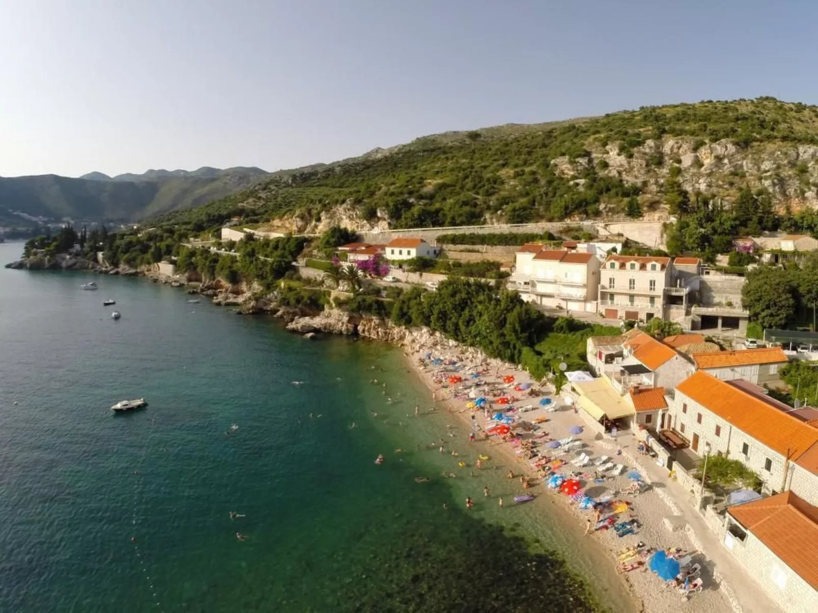Großes Ferienhaus mit Terrasse und Garten