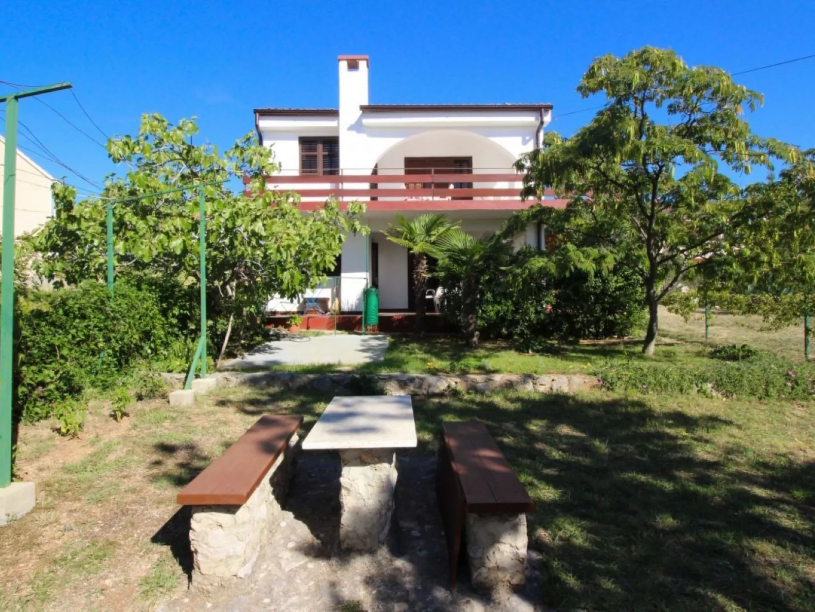 "Apartman Nada" mit Terrasse