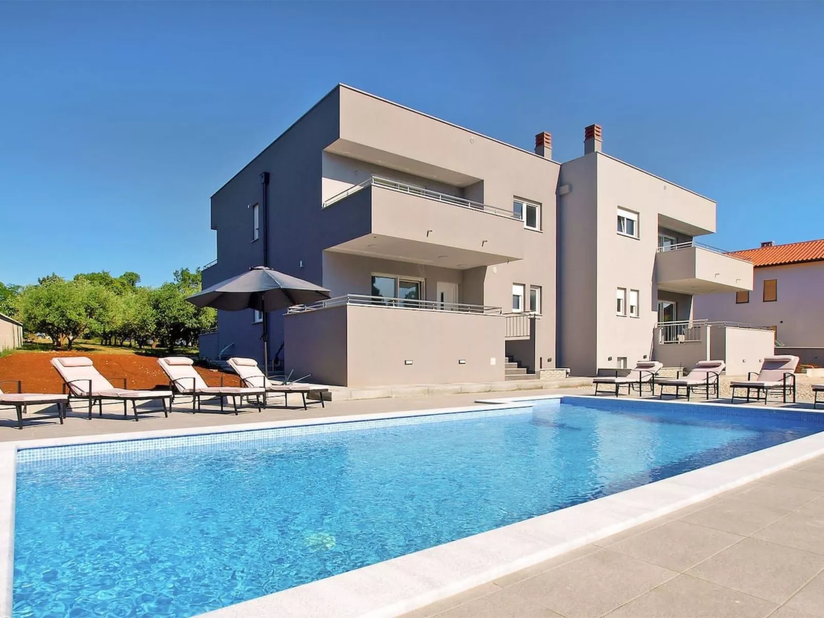 Ferienvilla mit privatem Pool