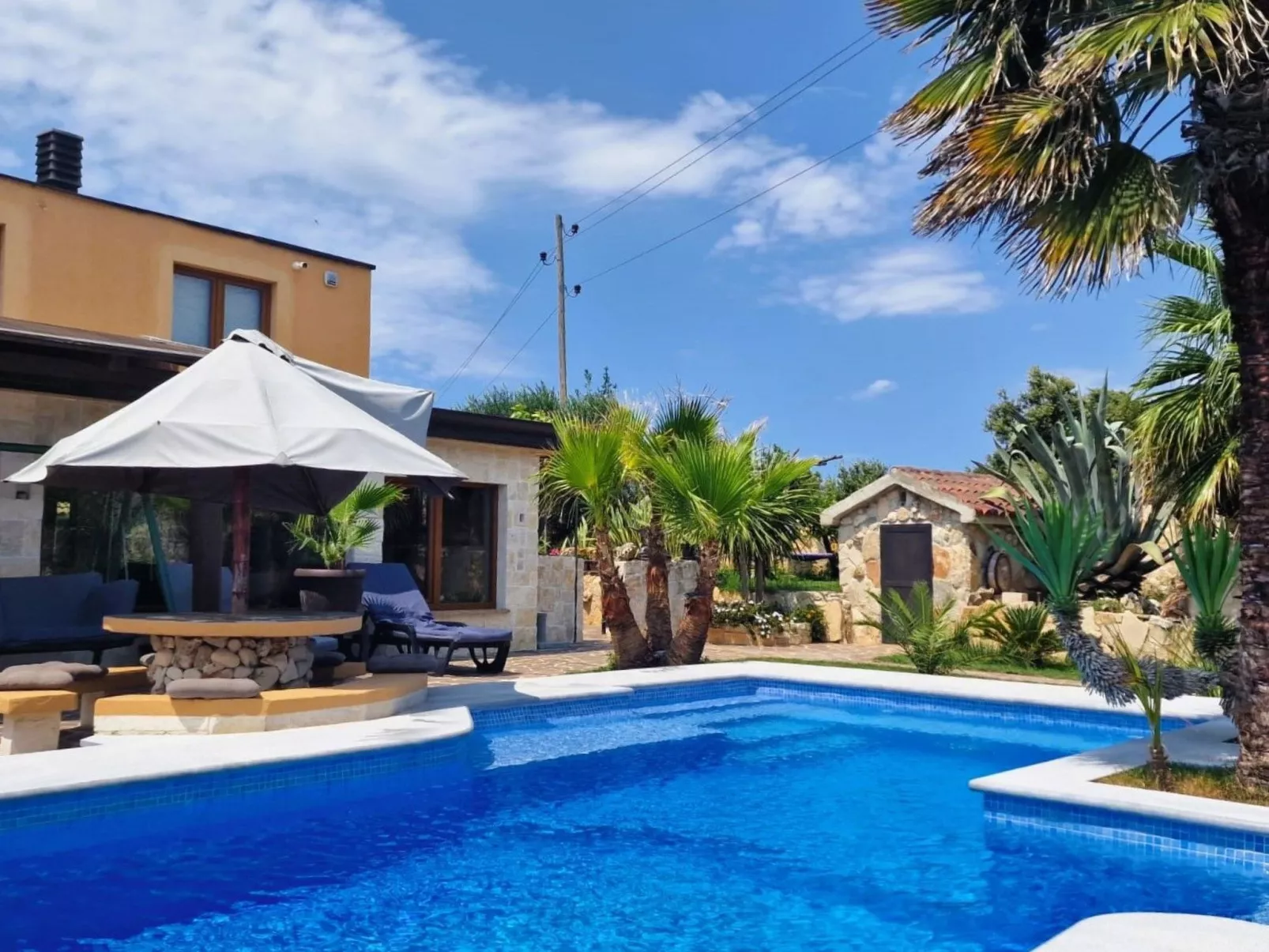 Schönes Haus in Pomer mit privatem Parkplatz