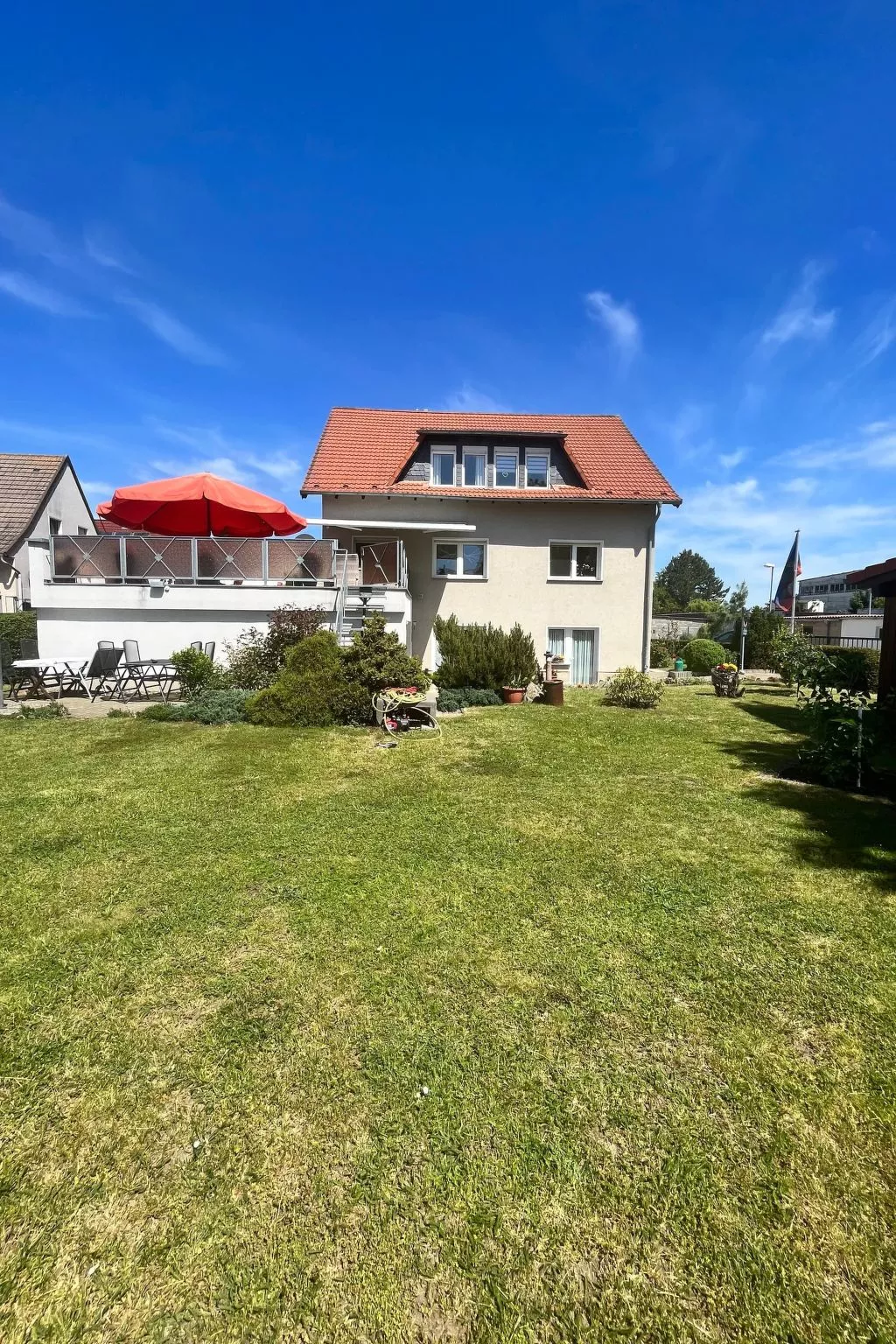 Villa mit Bergblick