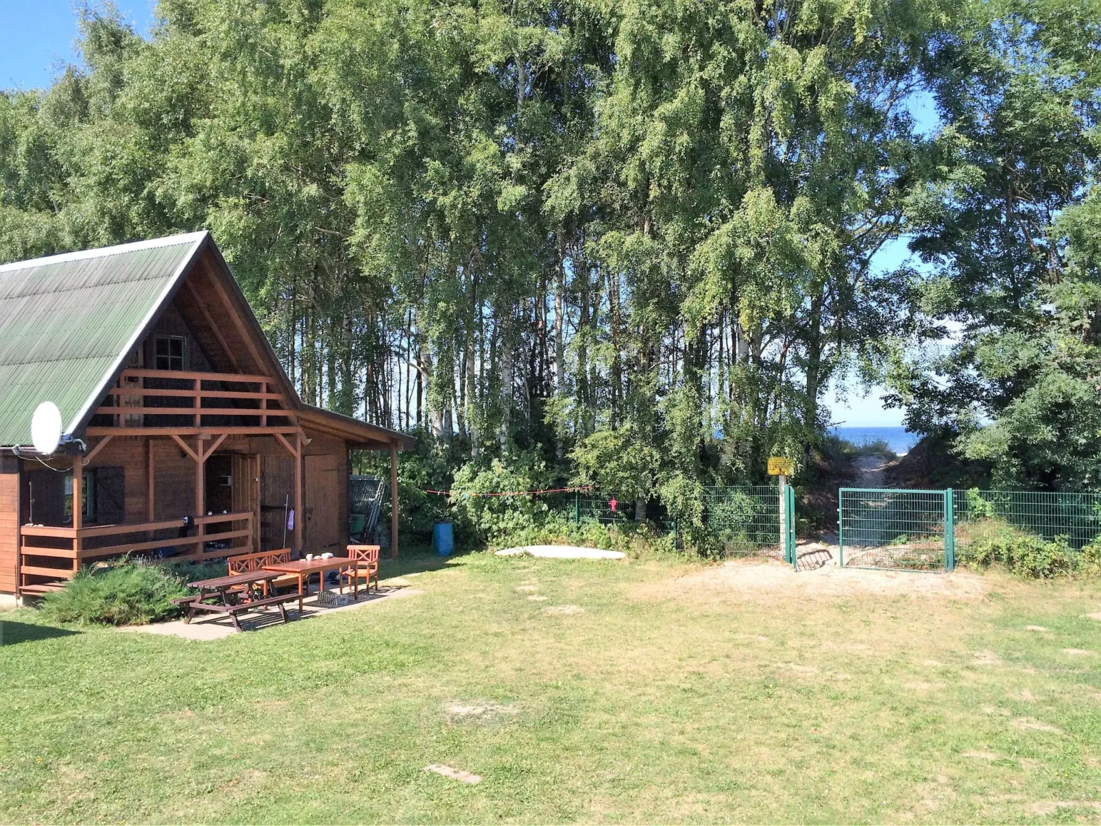 Mit Blick auf das Wasser