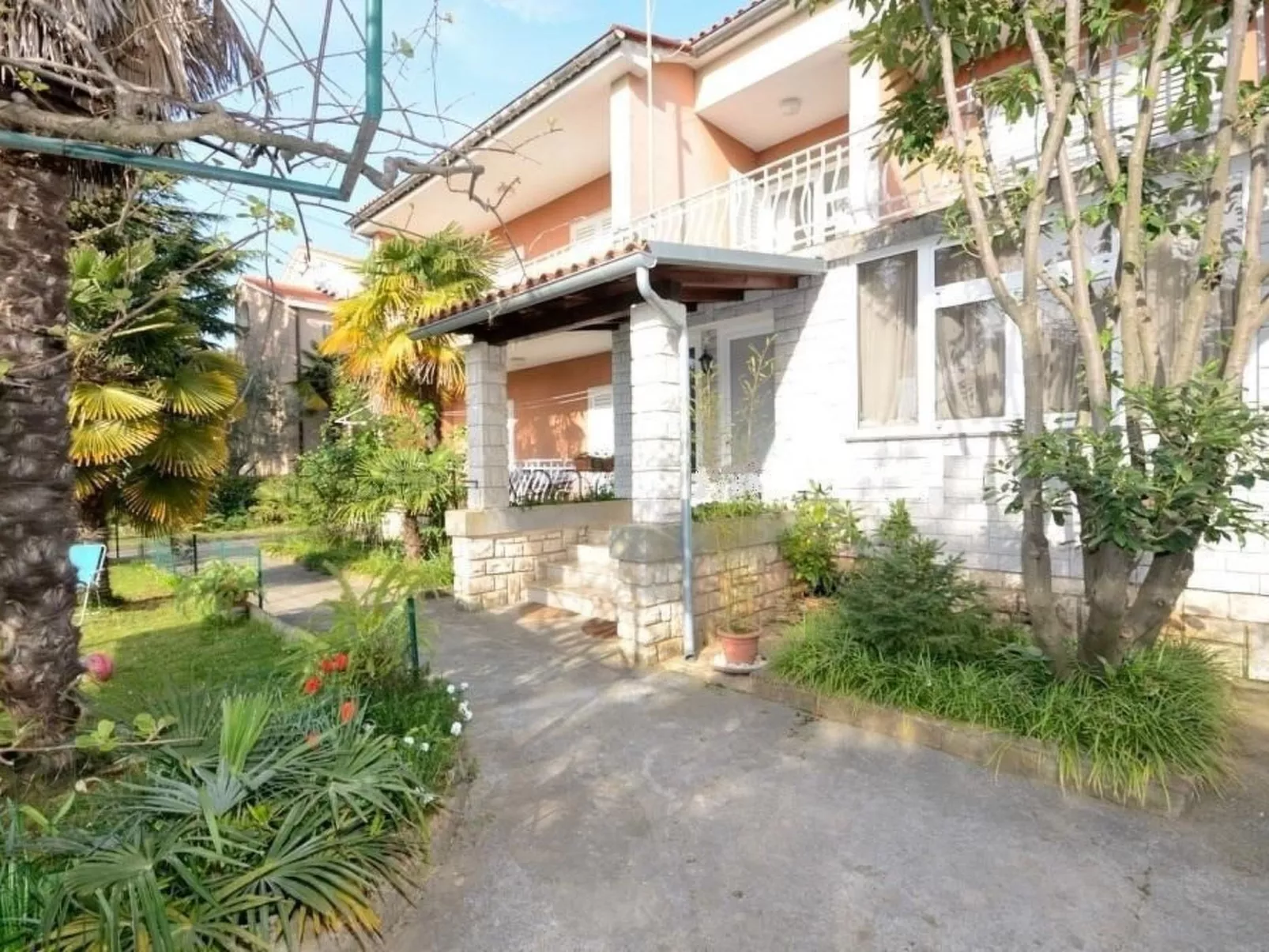 Wohnung 'Ivaana' mit Privatparkplatz