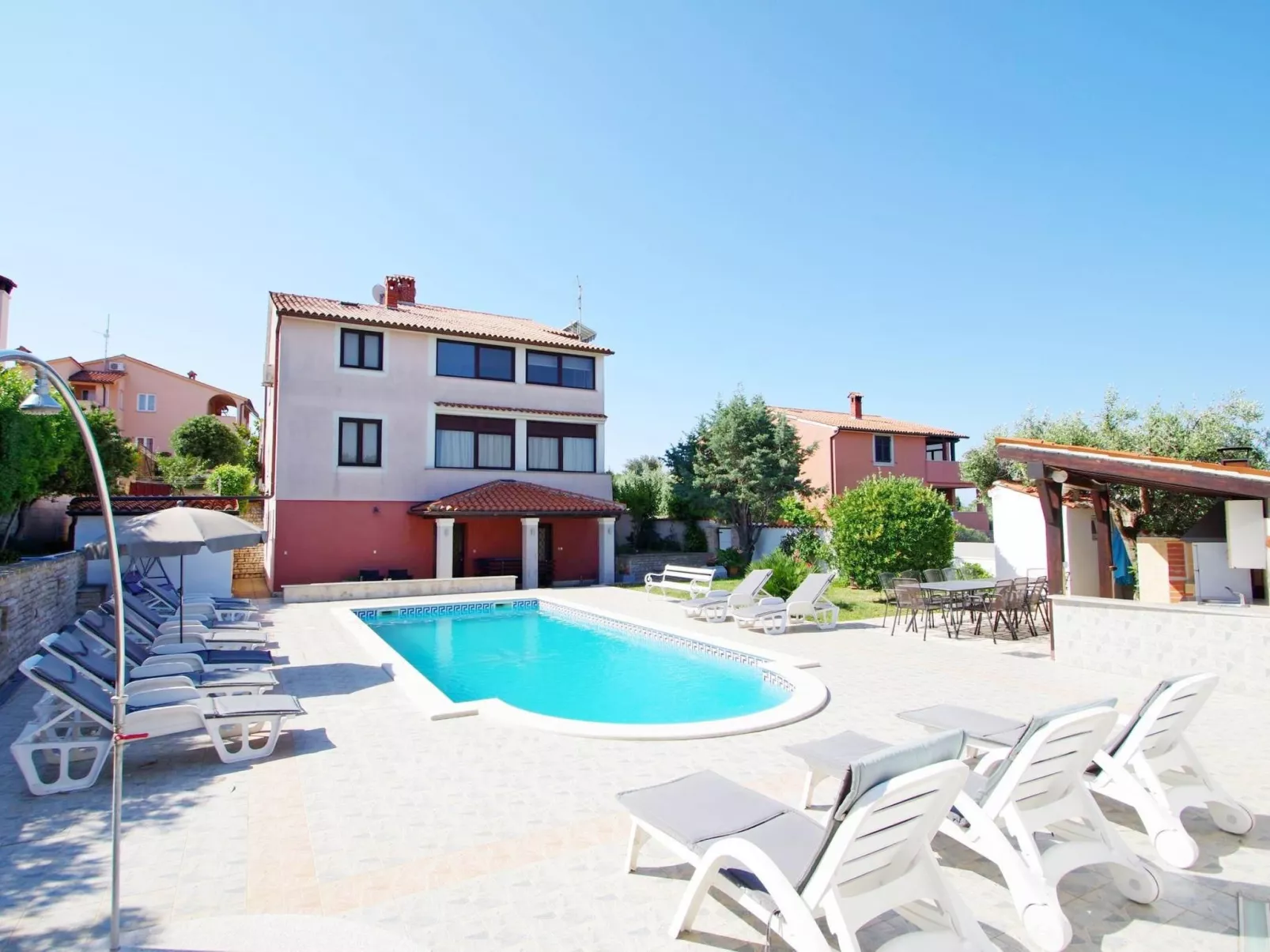 Wohnung in Banjole mit großem Garten