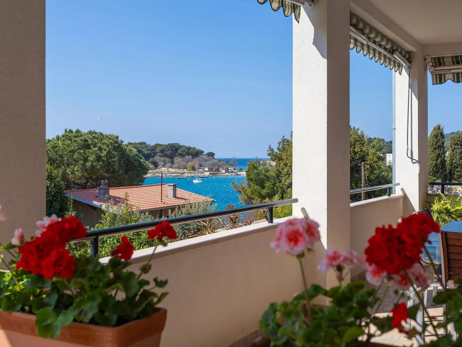 Appartement in Stoja mit Terrasse