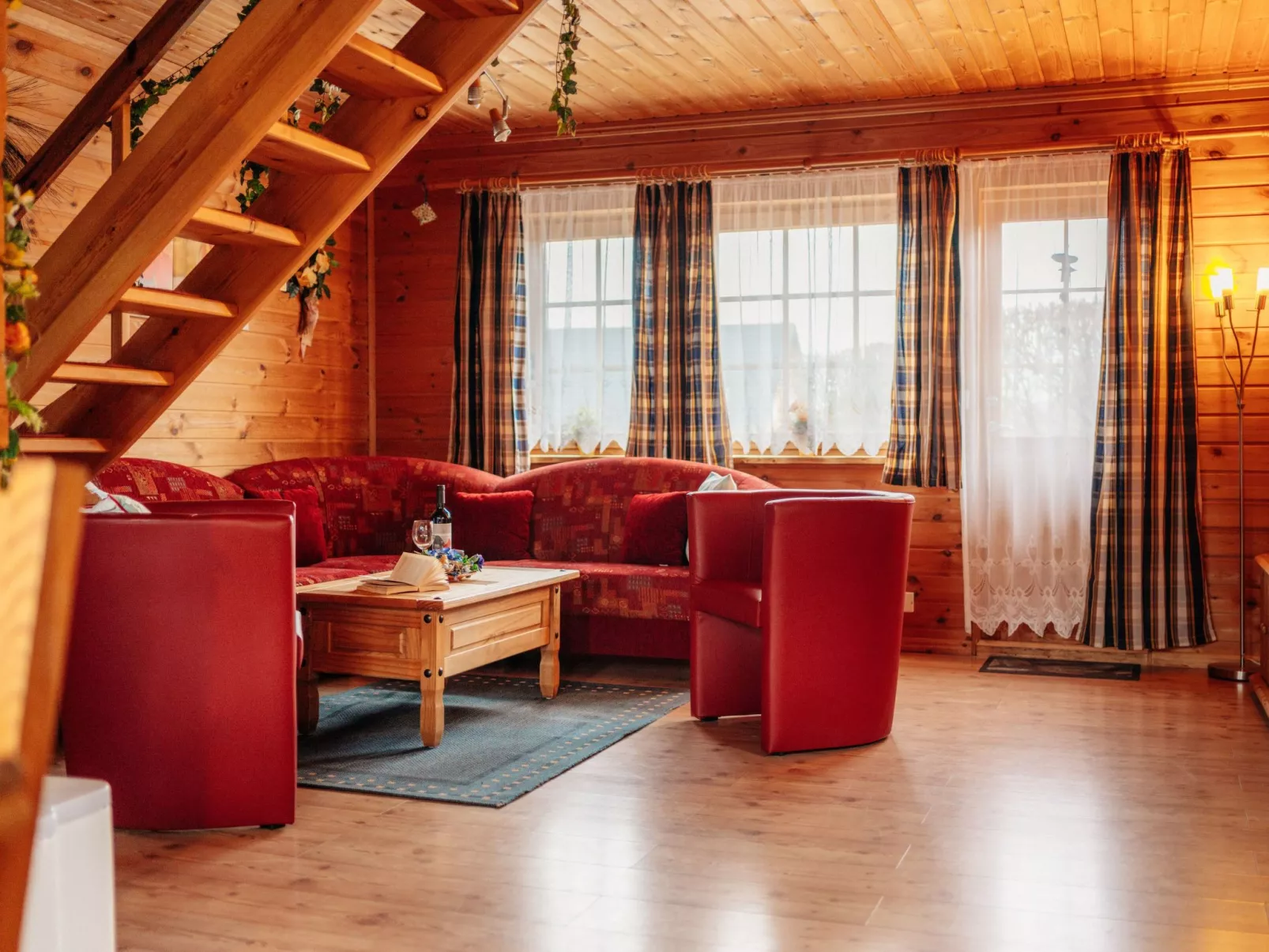 Idyllisch gelegenes Blockhaus - Hunde willkommen