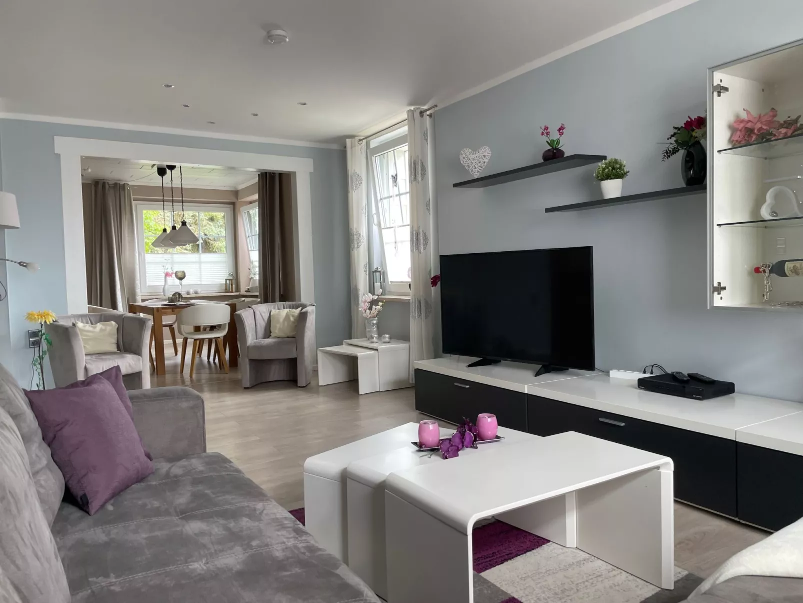 Modernes, gemütliches Ferienhaus mit Terrasse und Garten