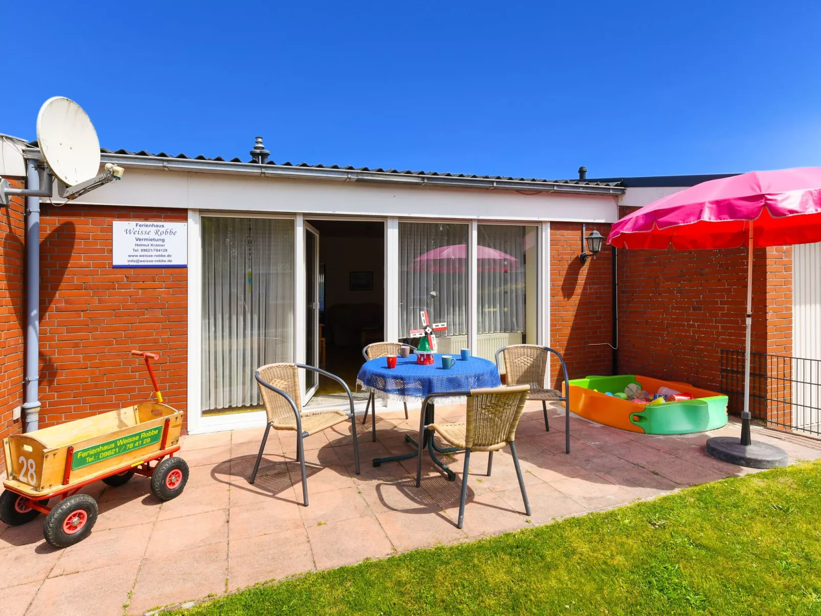Strandnahes Ferienhaus mit Kinderspielplatz