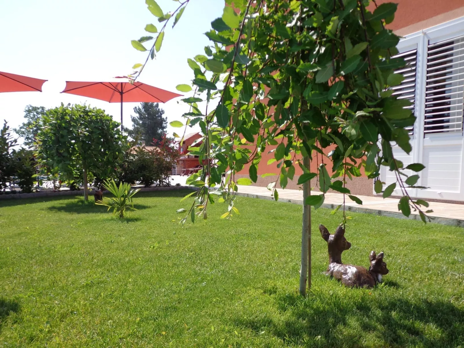 Mit Panoramablick in ruhiger Lage