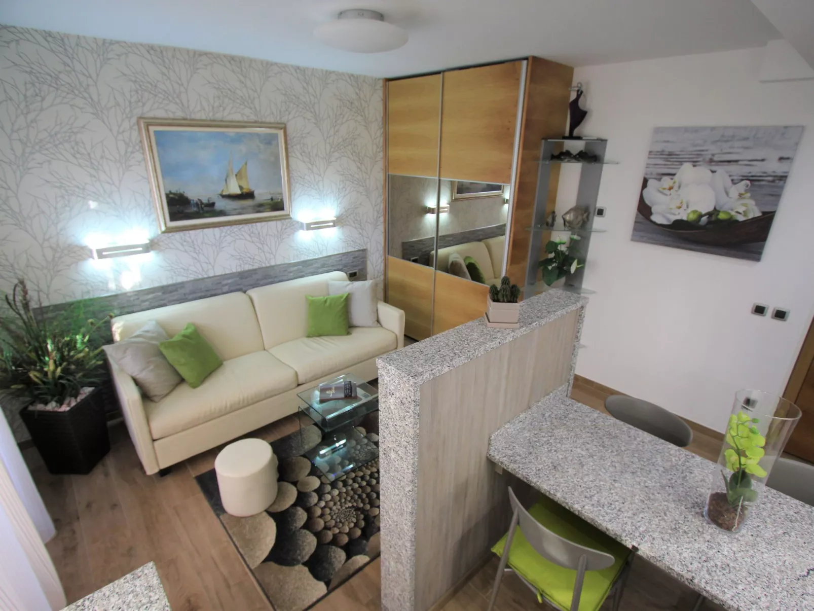 Appartement Silvia mit Terrasse und Meerblick