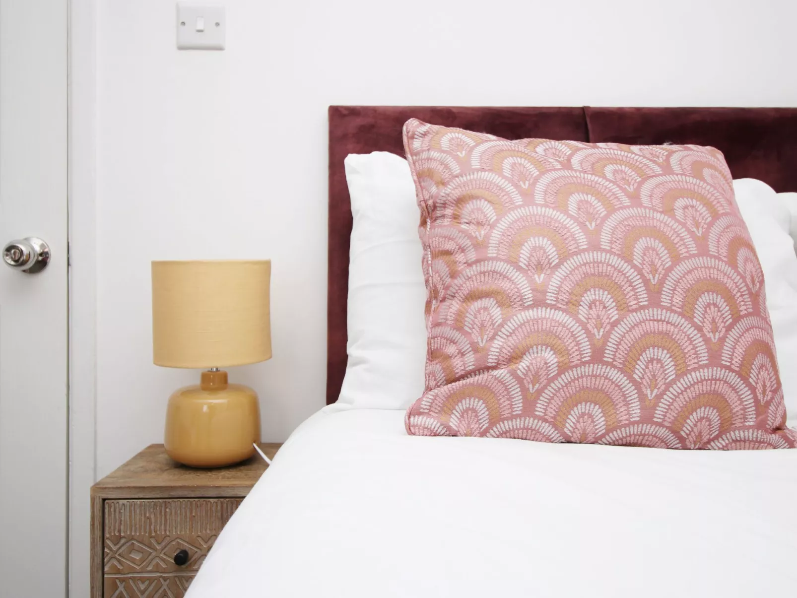 2 Schlafzimmer Haus- 3 Betten, Kostenloses Parken, WiFi, Patio