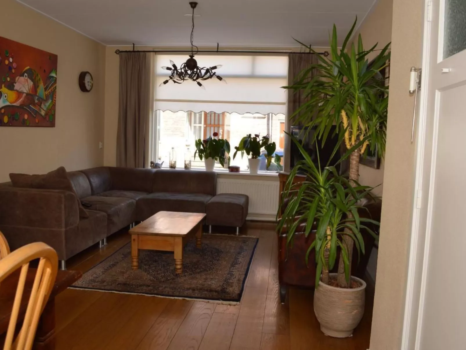 "Emmastraat" mit Terrasse