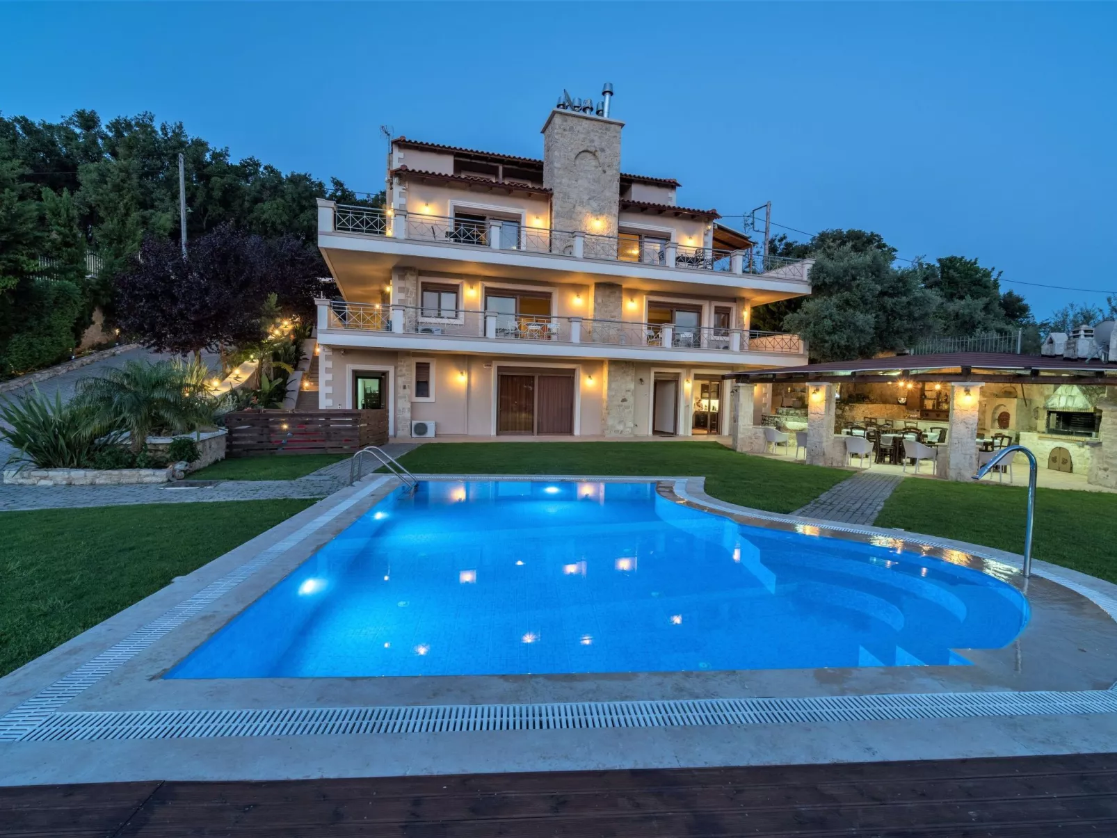 Villa Zeus mit privatem Pool und Jacuzzi